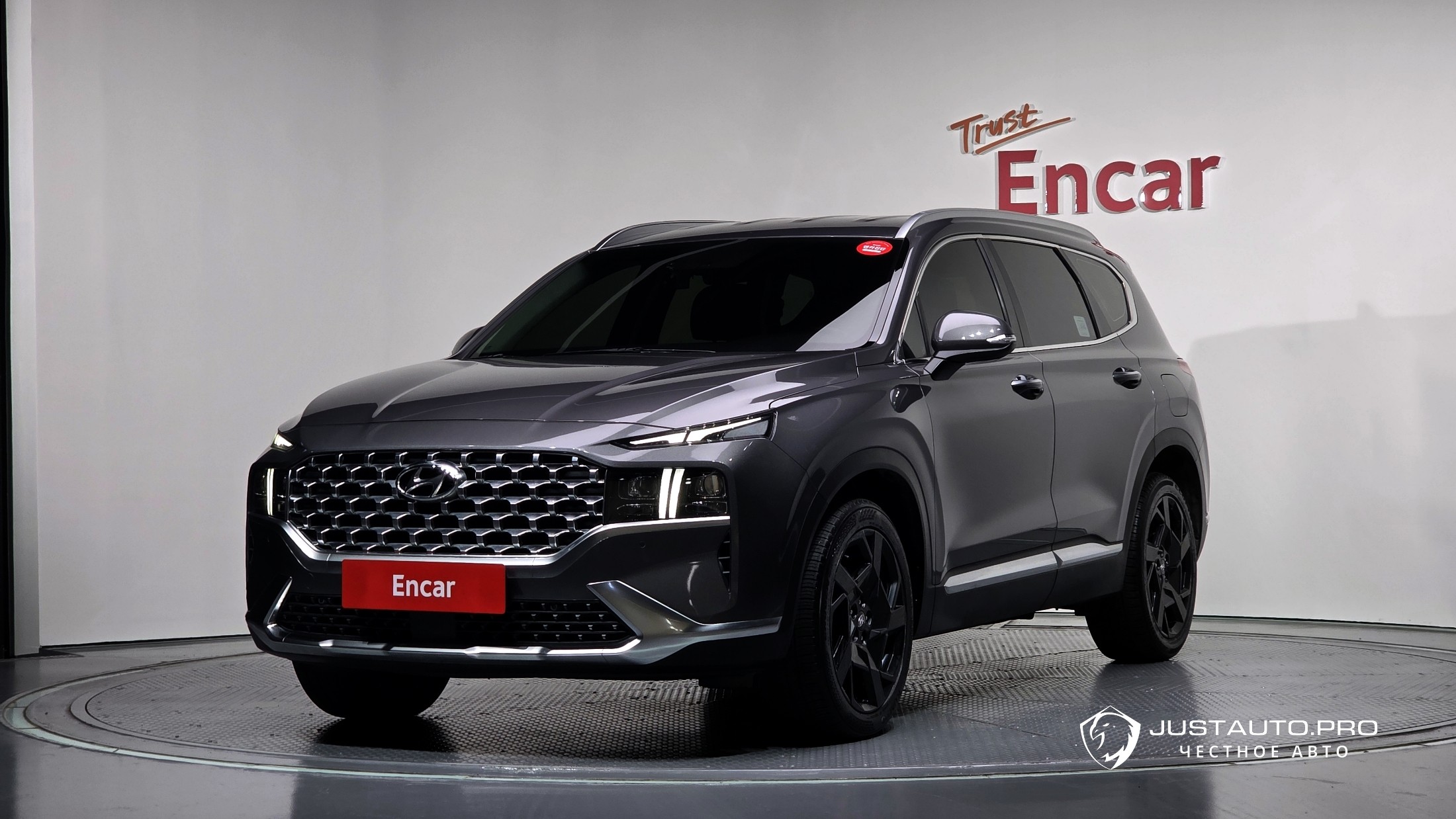 Автомобиль Hyundai Santafe