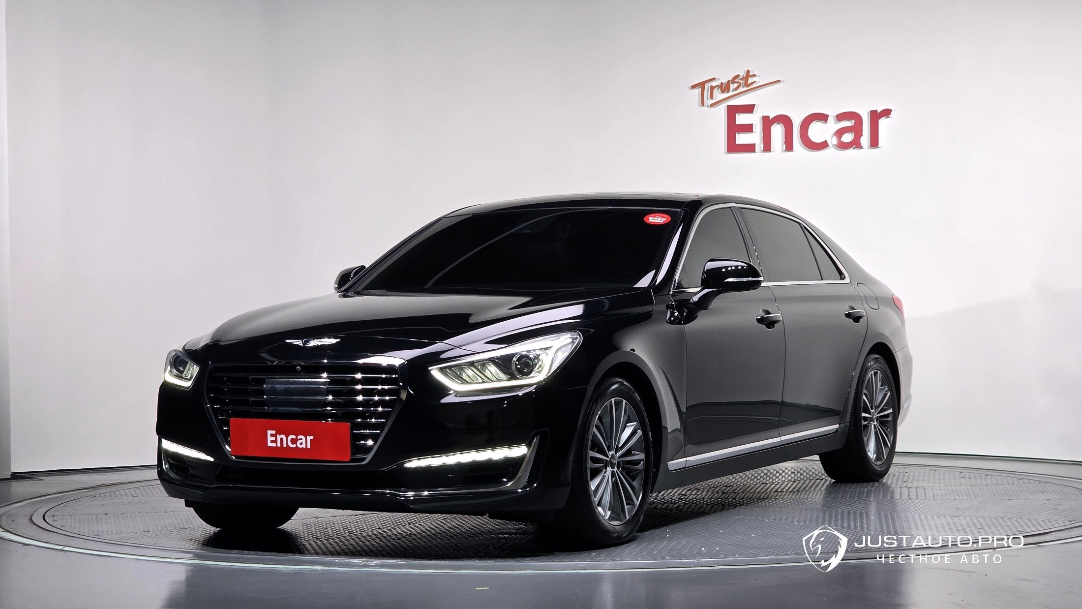 Автомобиль Genesis EQ900