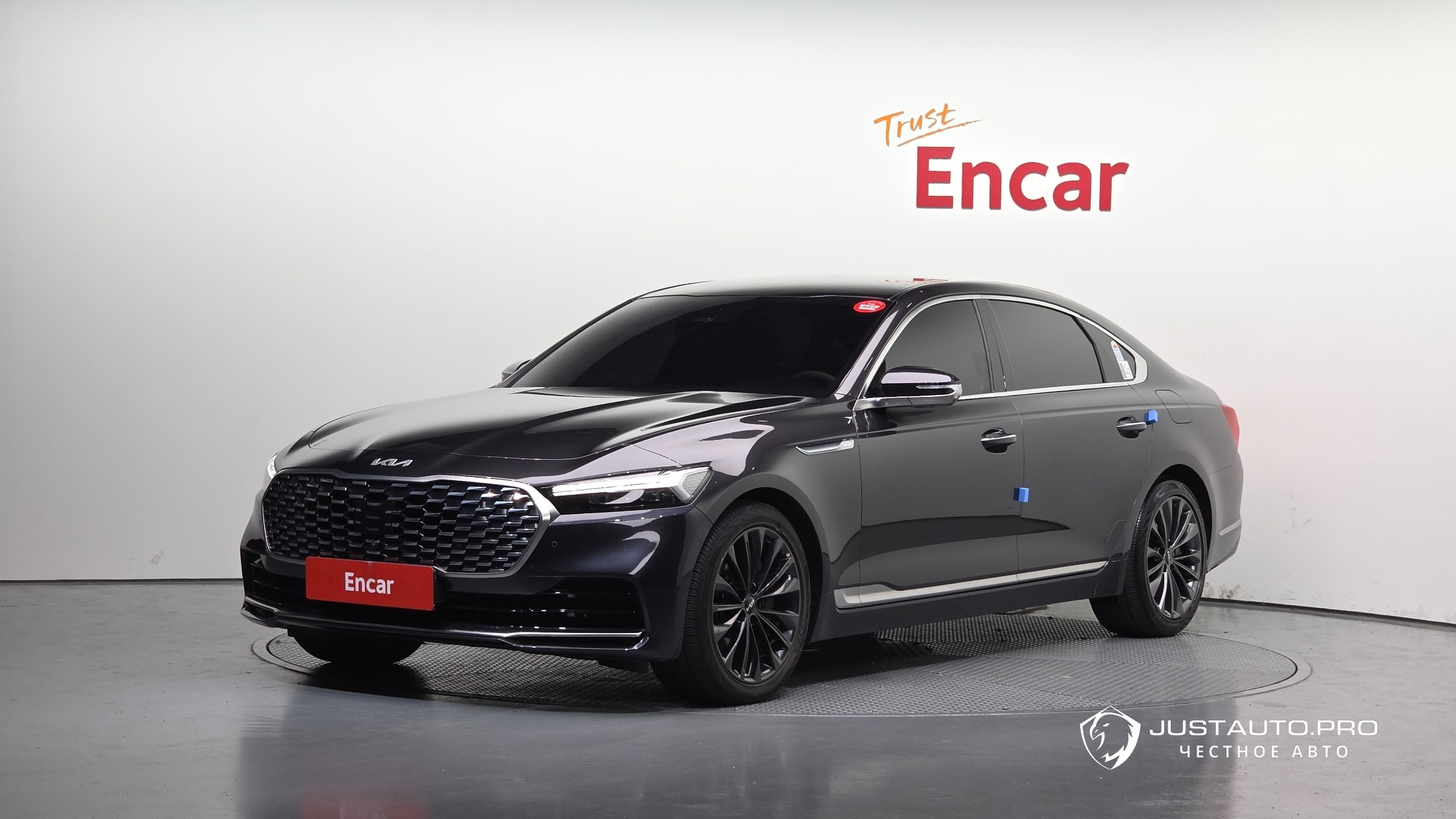 Автомобиль Kia K9