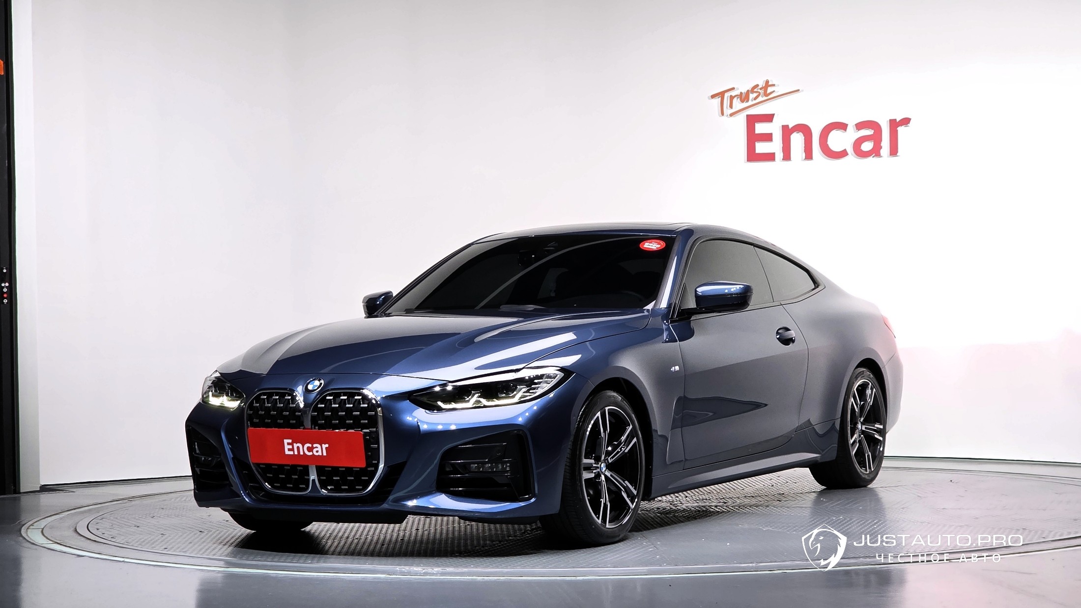 Автомобиль BMW 4-Series