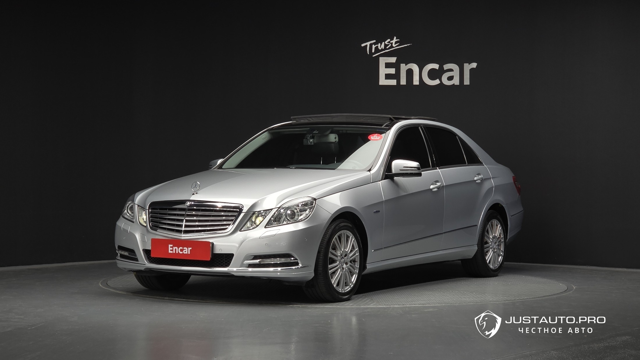 Автомобиль Mercedes-Benz E-Class