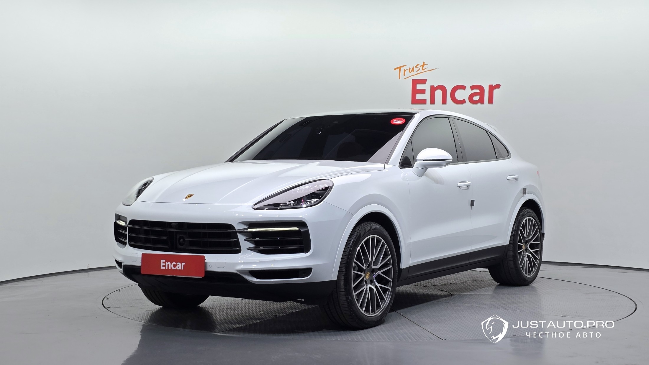 Автомобиль Porsche Cayenne