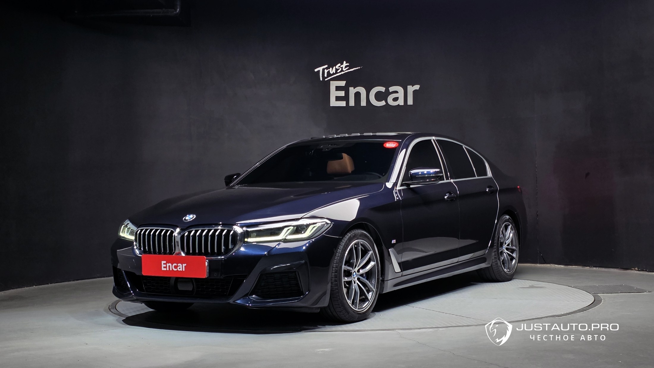 Автомобиль BMW 5-Series