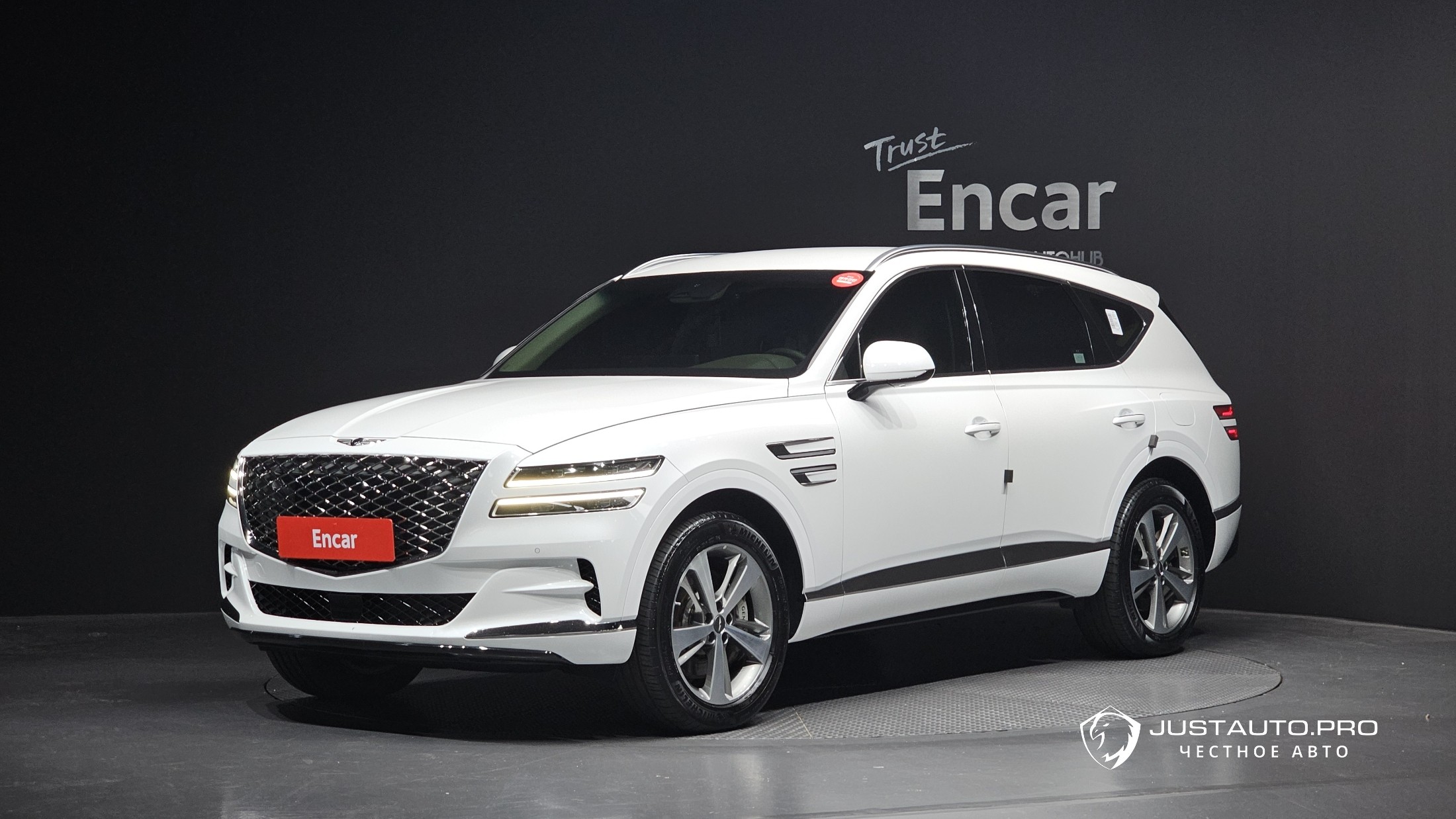 Автомобиль Genesis GV80