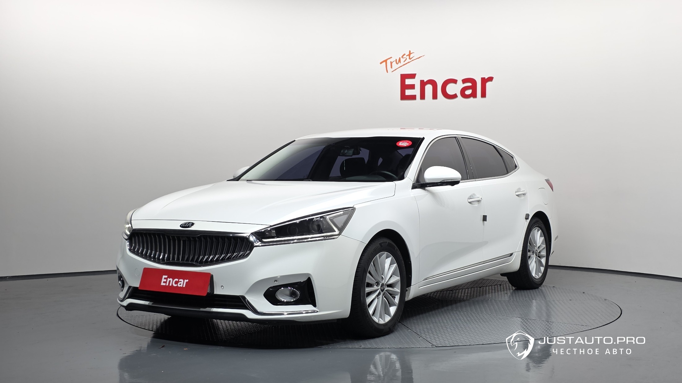 Автомобиль Kia K7