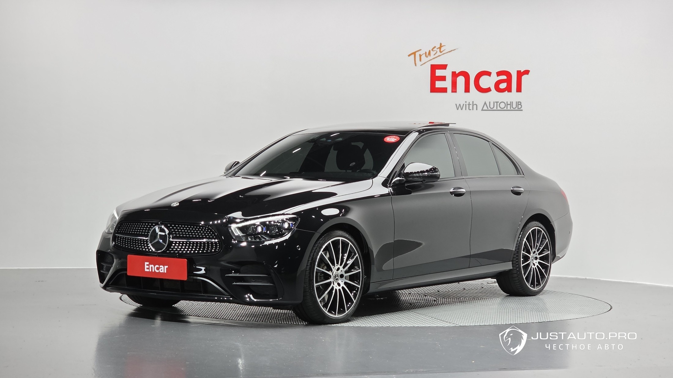 Автомобиль Mercedes-Benz E-Class