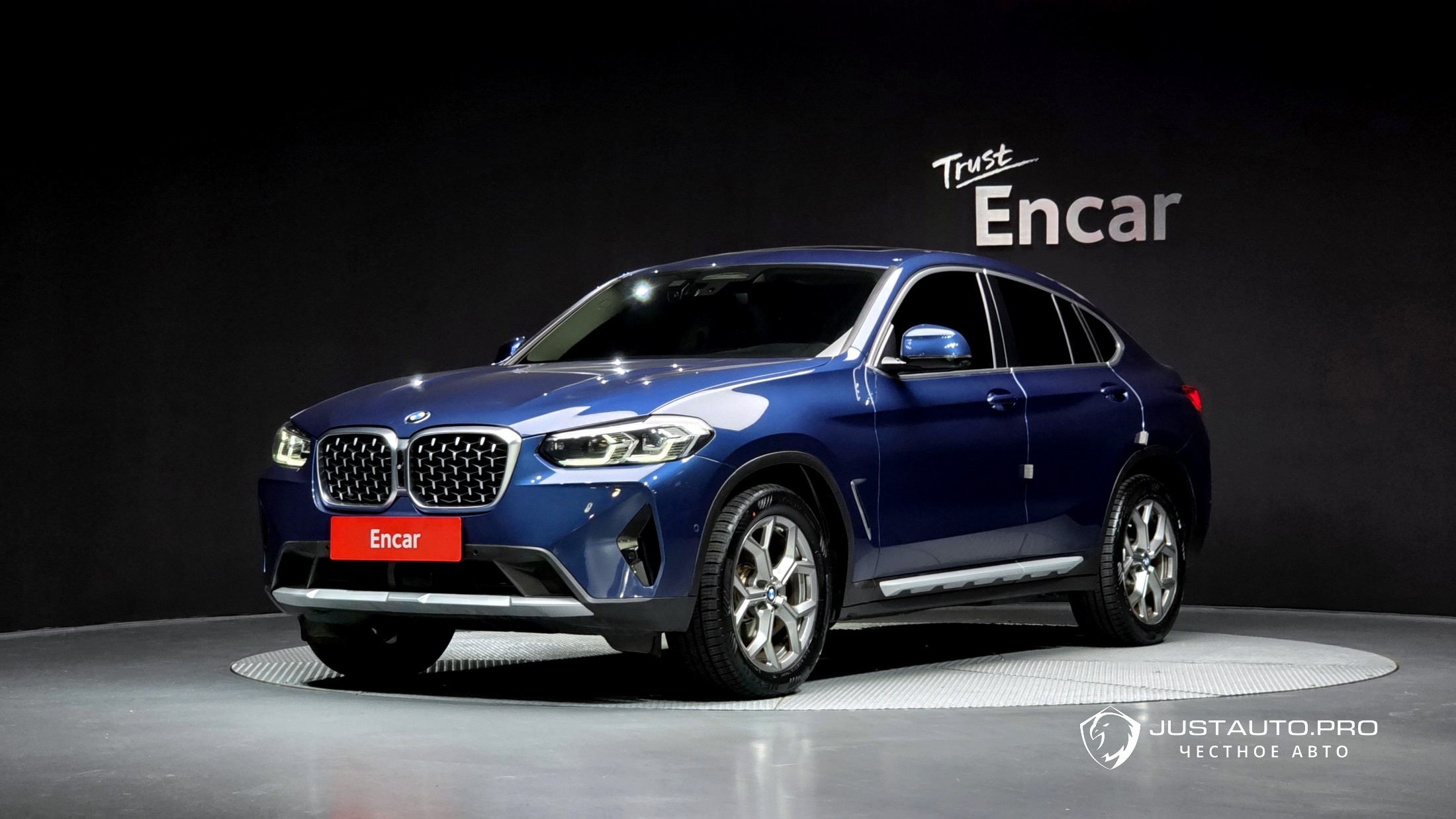 Автомобиль BMW X4