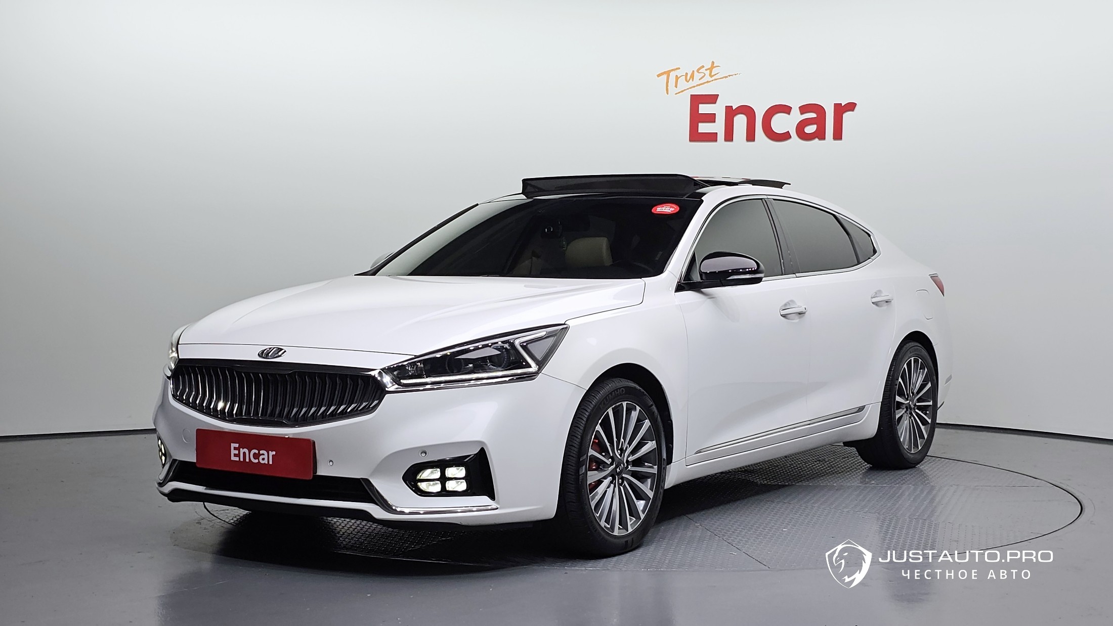 Автомобиль Kia K7