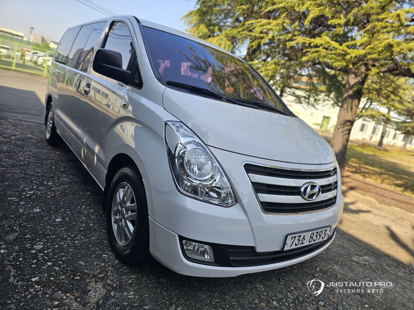 Автомобиль Hyundai Starex