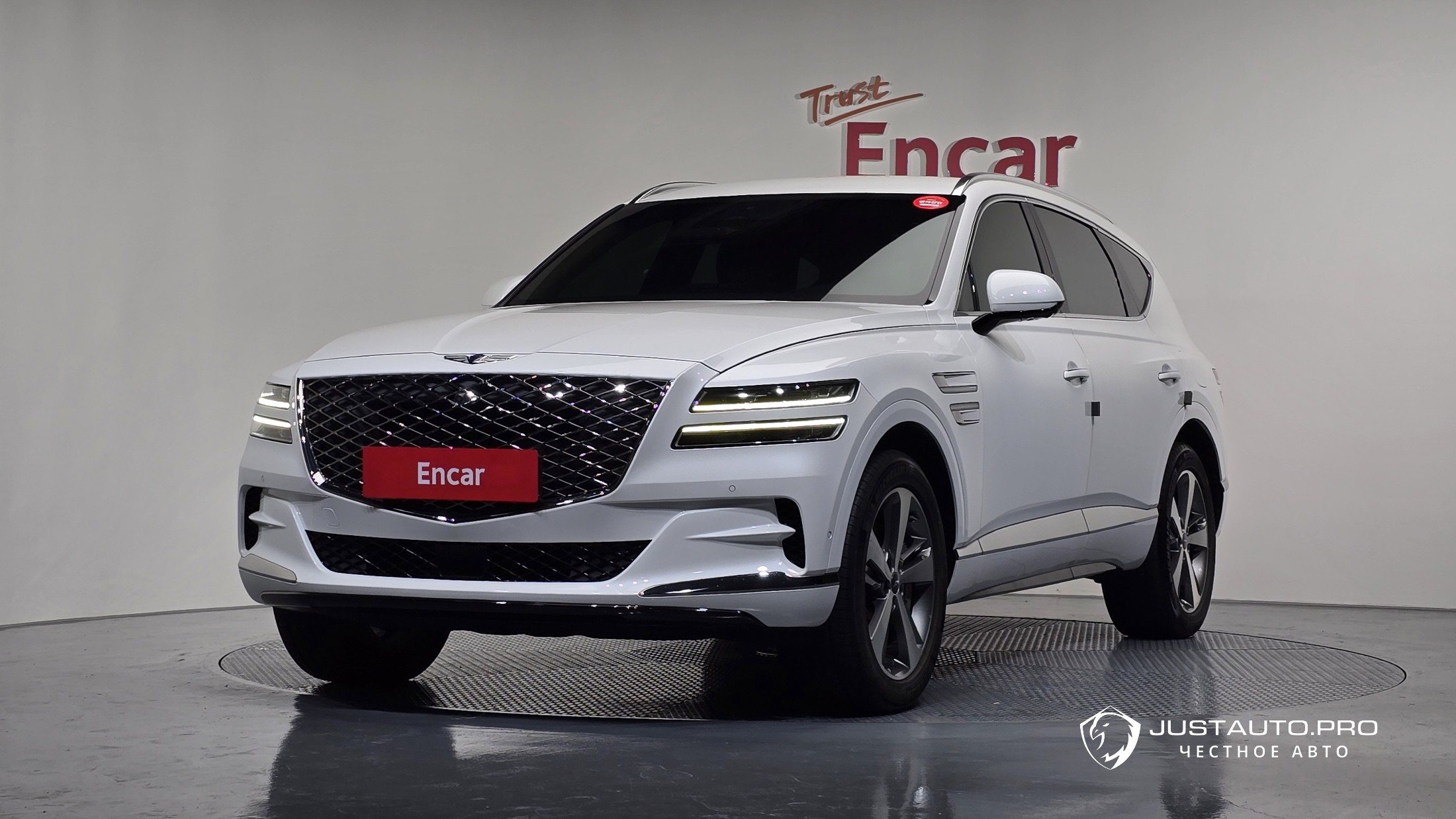 Автомобиль Genesis GV80