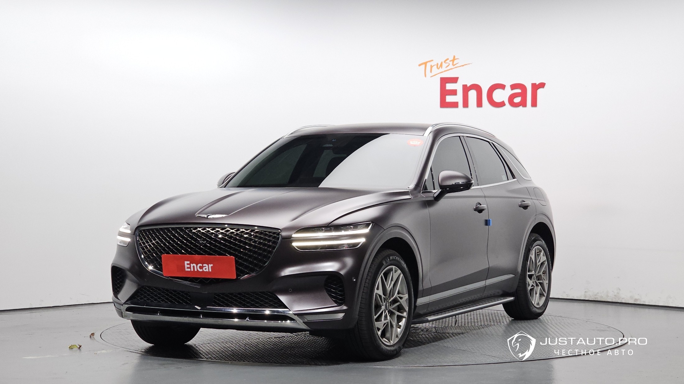 Автомобиль Genesis GV70