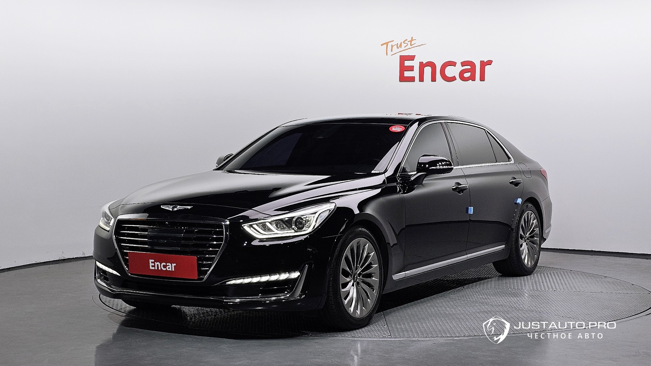 Автомобиль Genesis EQ900