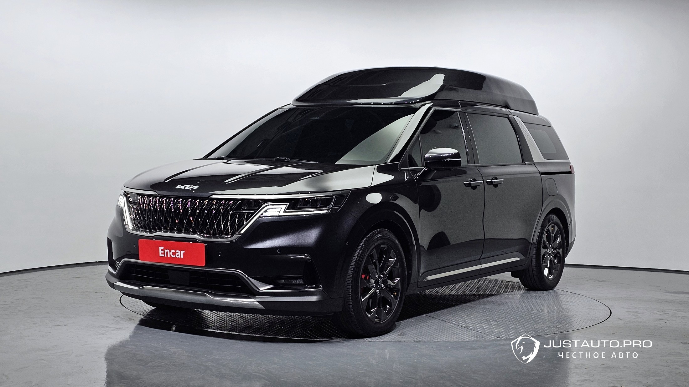 Автомобиль Kia Canival