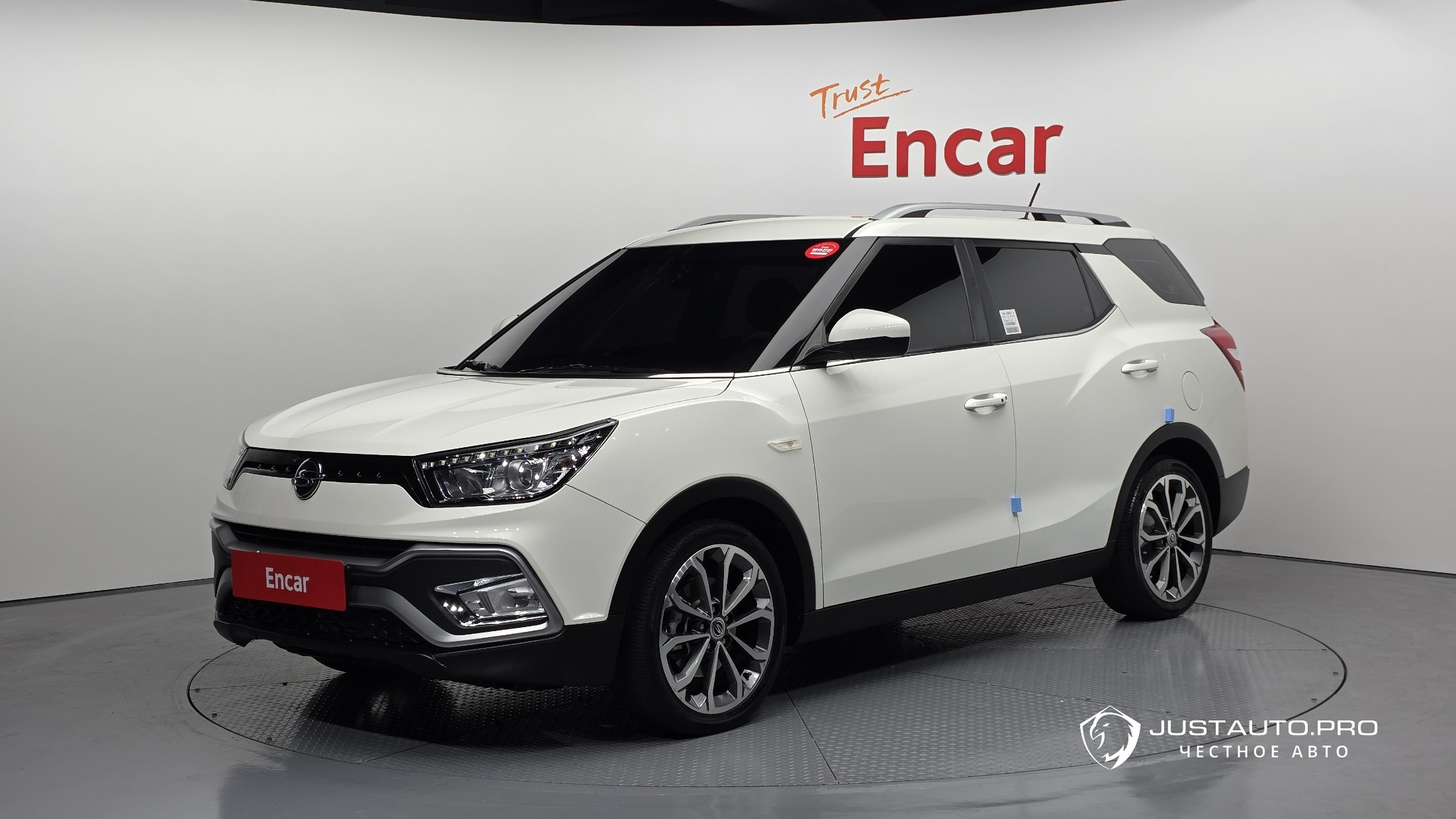 Автомобиль KG_Mobility_Ssangyong TIBOLI