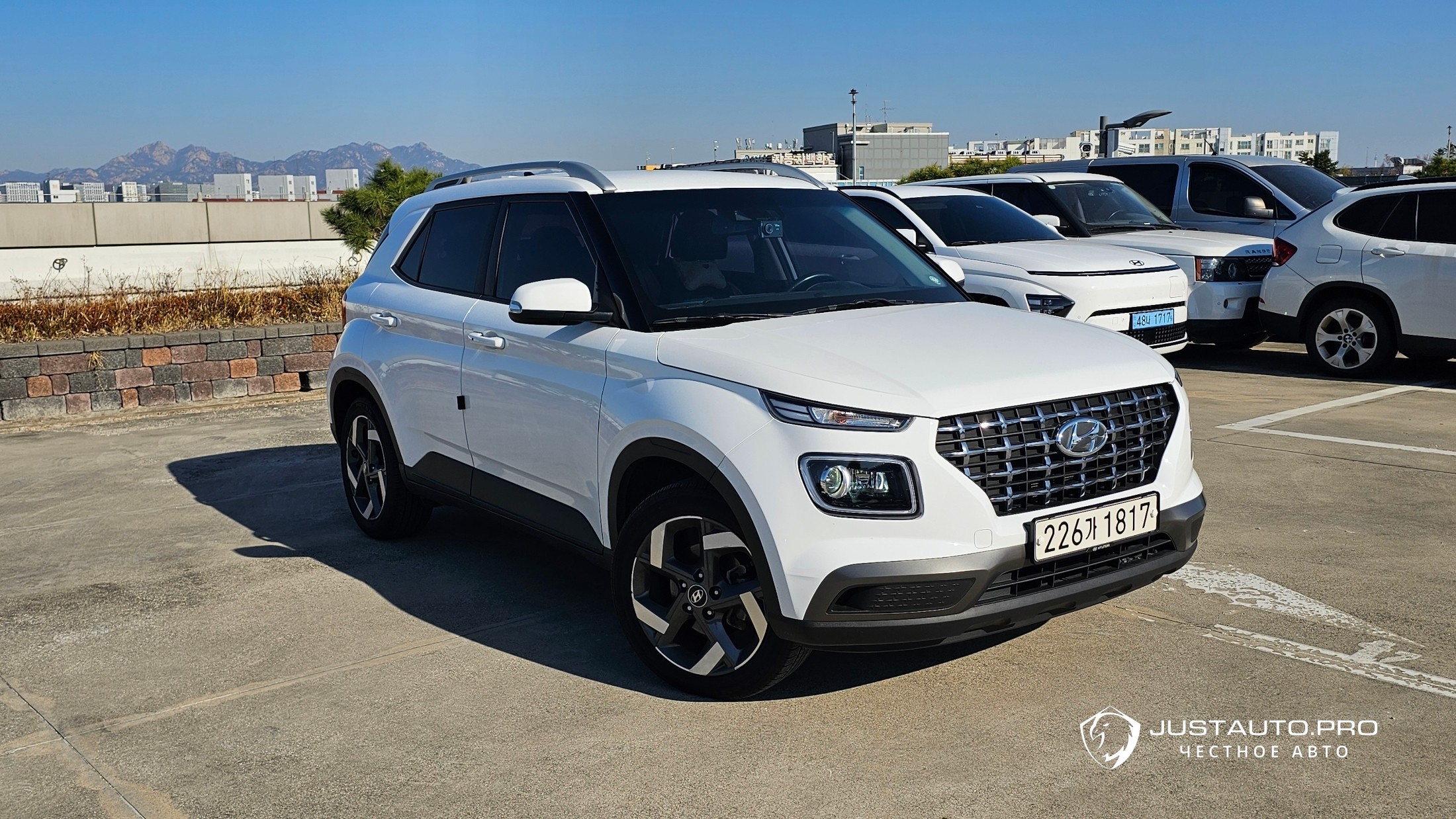 Автомобиль Hyundai Venue