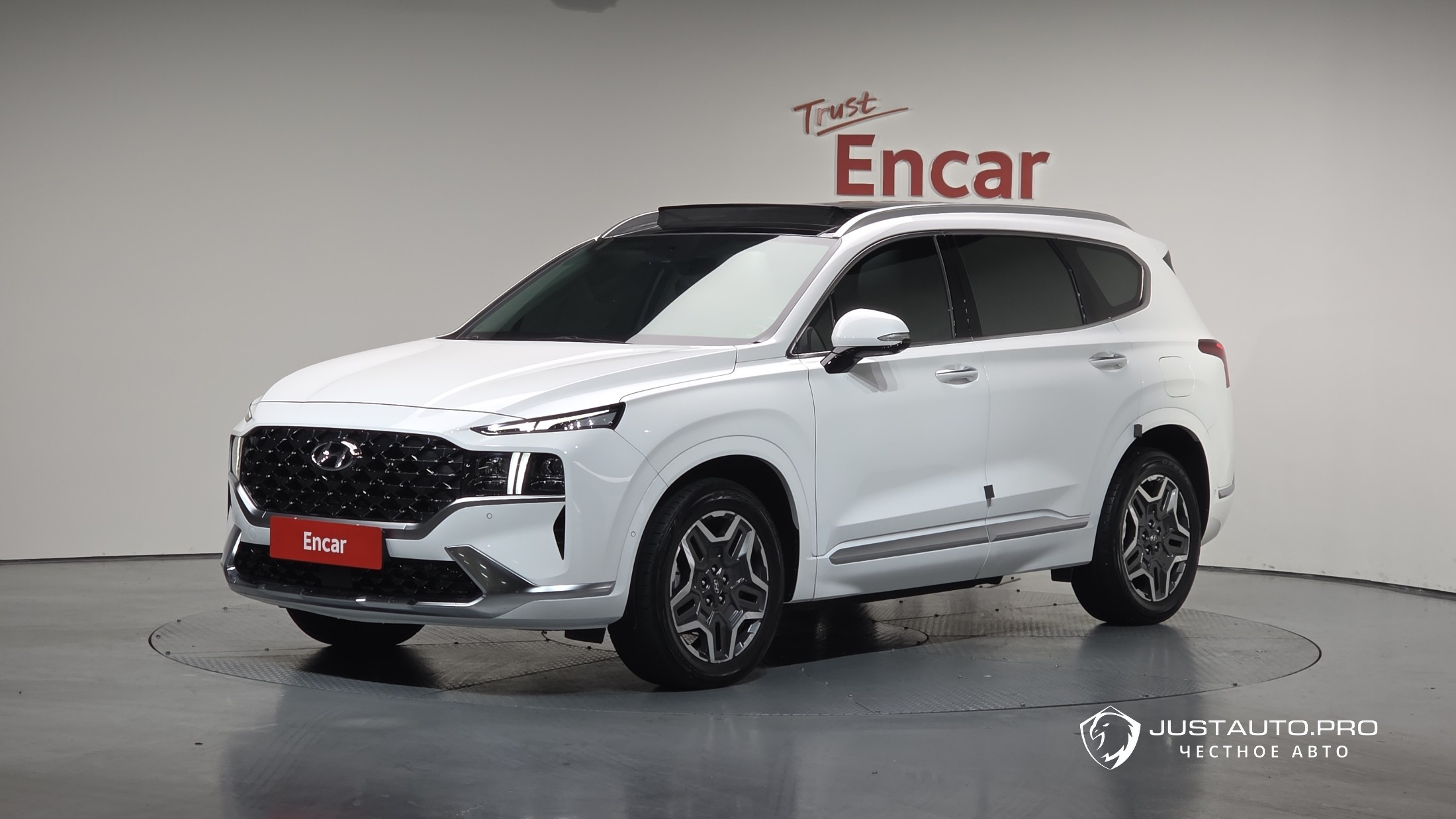 Автомобиль Hyundai Santafe