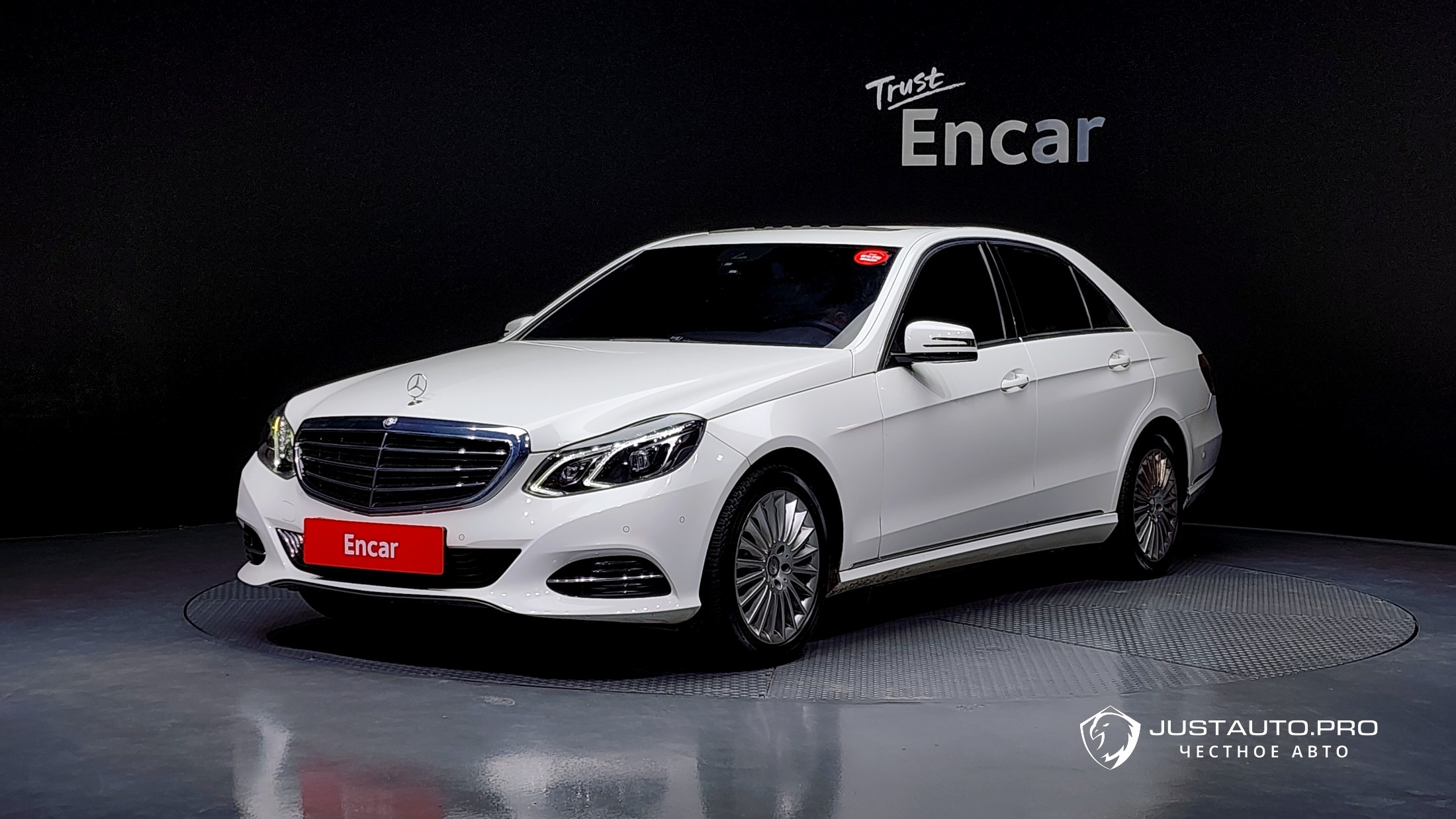 Автомобиль Mercedes-Benz E-Class