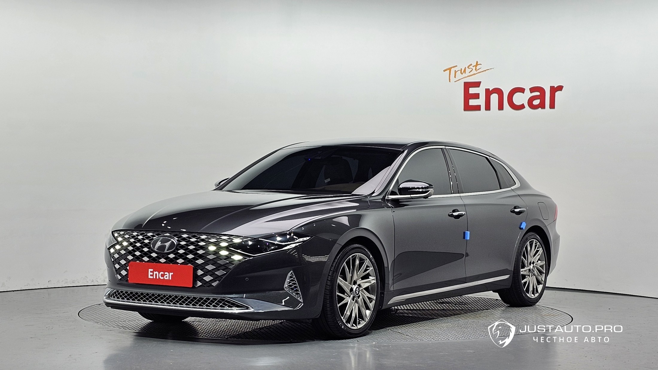 Автомобиль Hyundai Grandeur