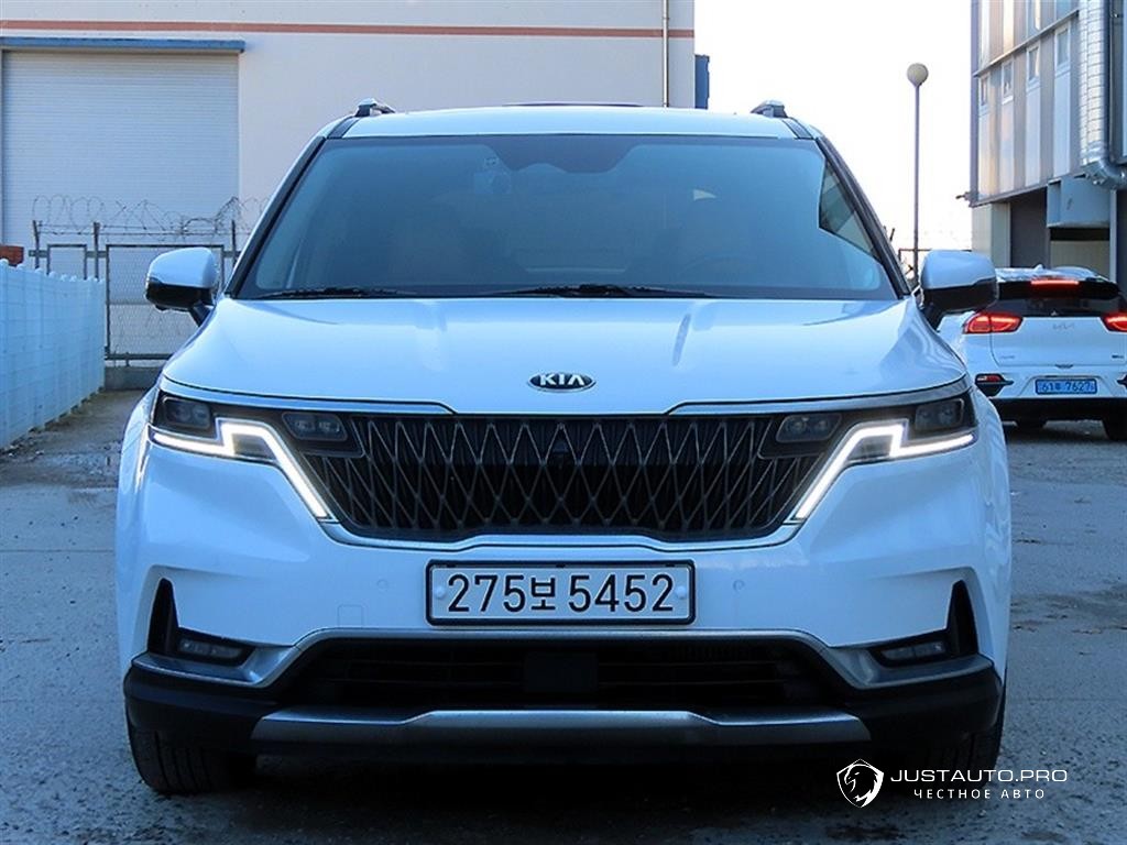 Автомобиль Kia Canival