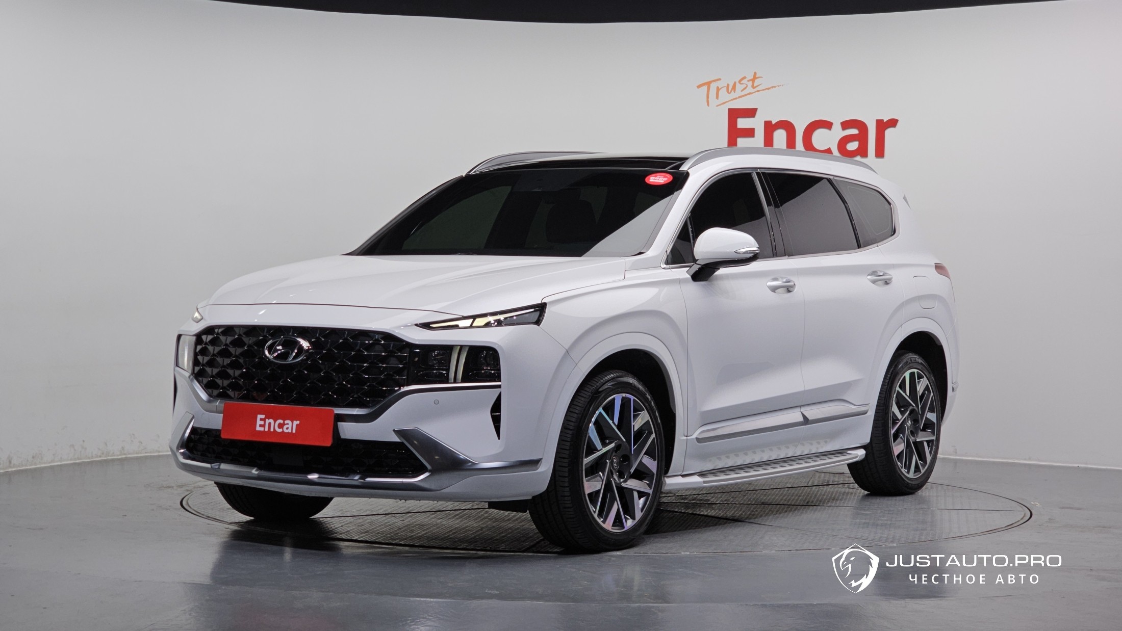 Автомобиль Hyundai Santafe