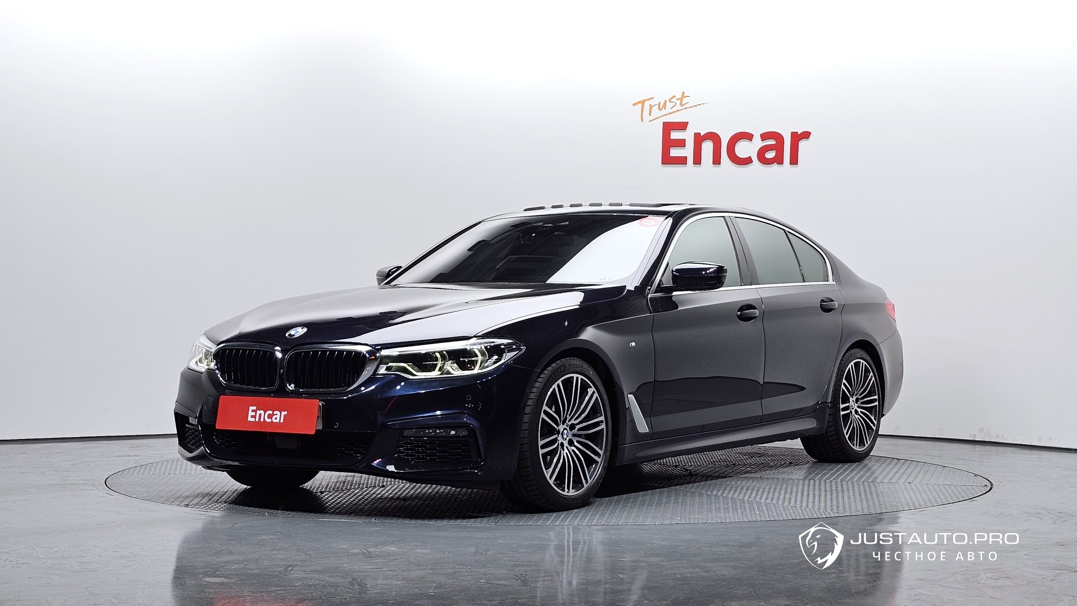 Автомобиль BMW 5-Series