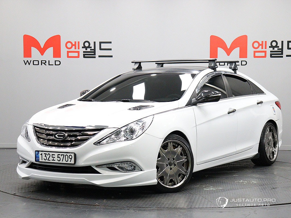 Автомобиль Hyundai Sonata