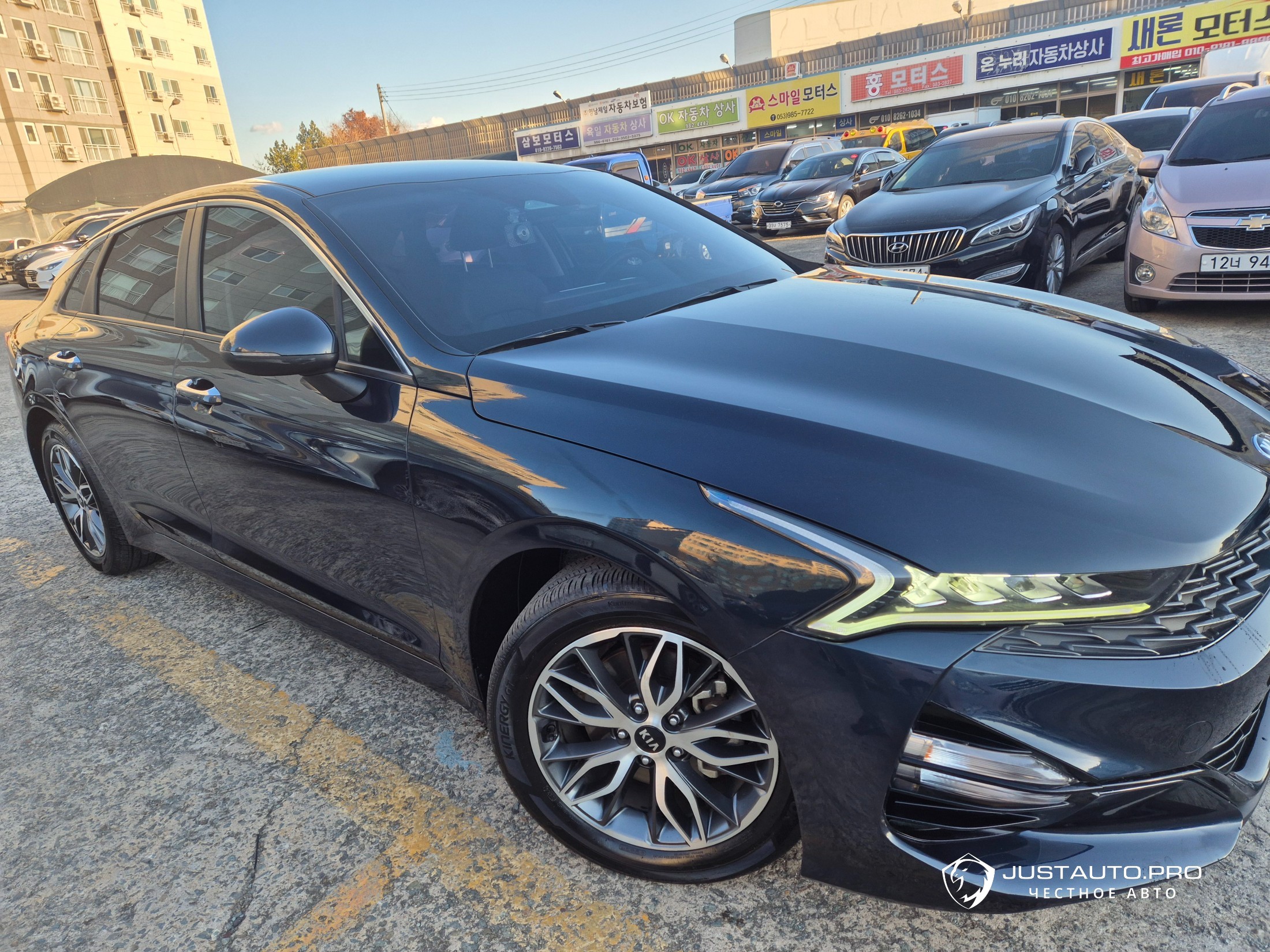 Автомобиль Kia K5