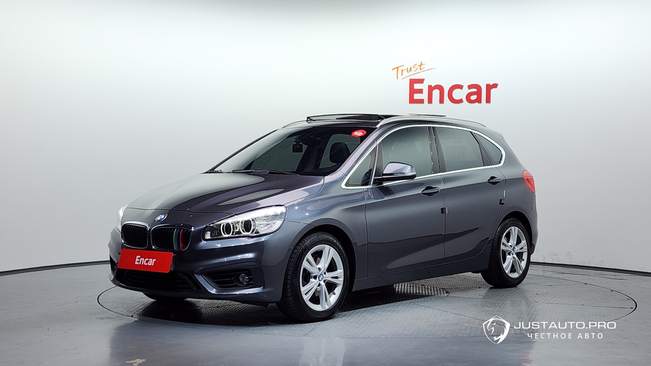 Автомобиль BMW 2-Series