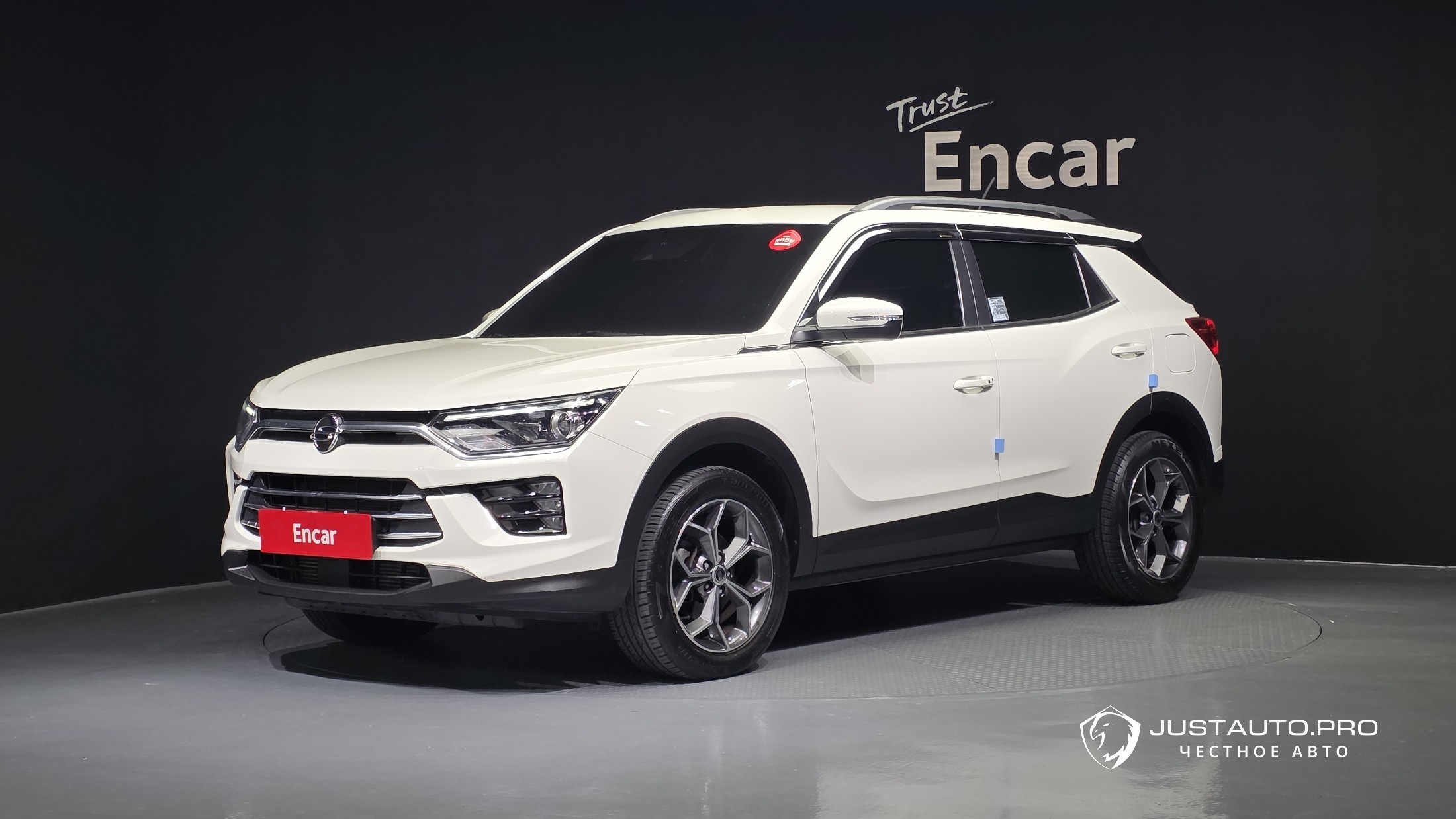 Автомобиль KG_Mobility_Ssangyong KORANDO