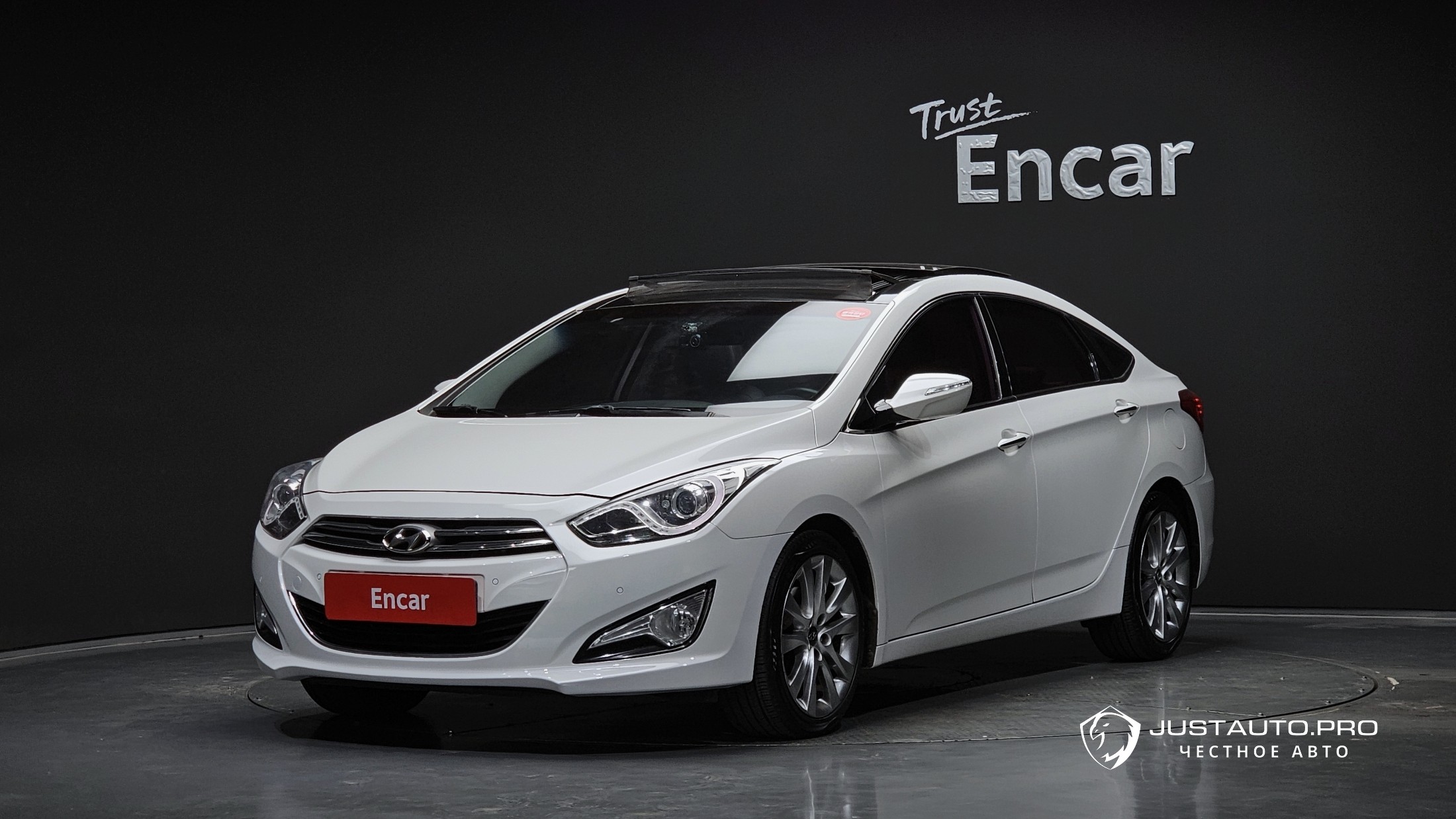Автомобиль Hyundai i40