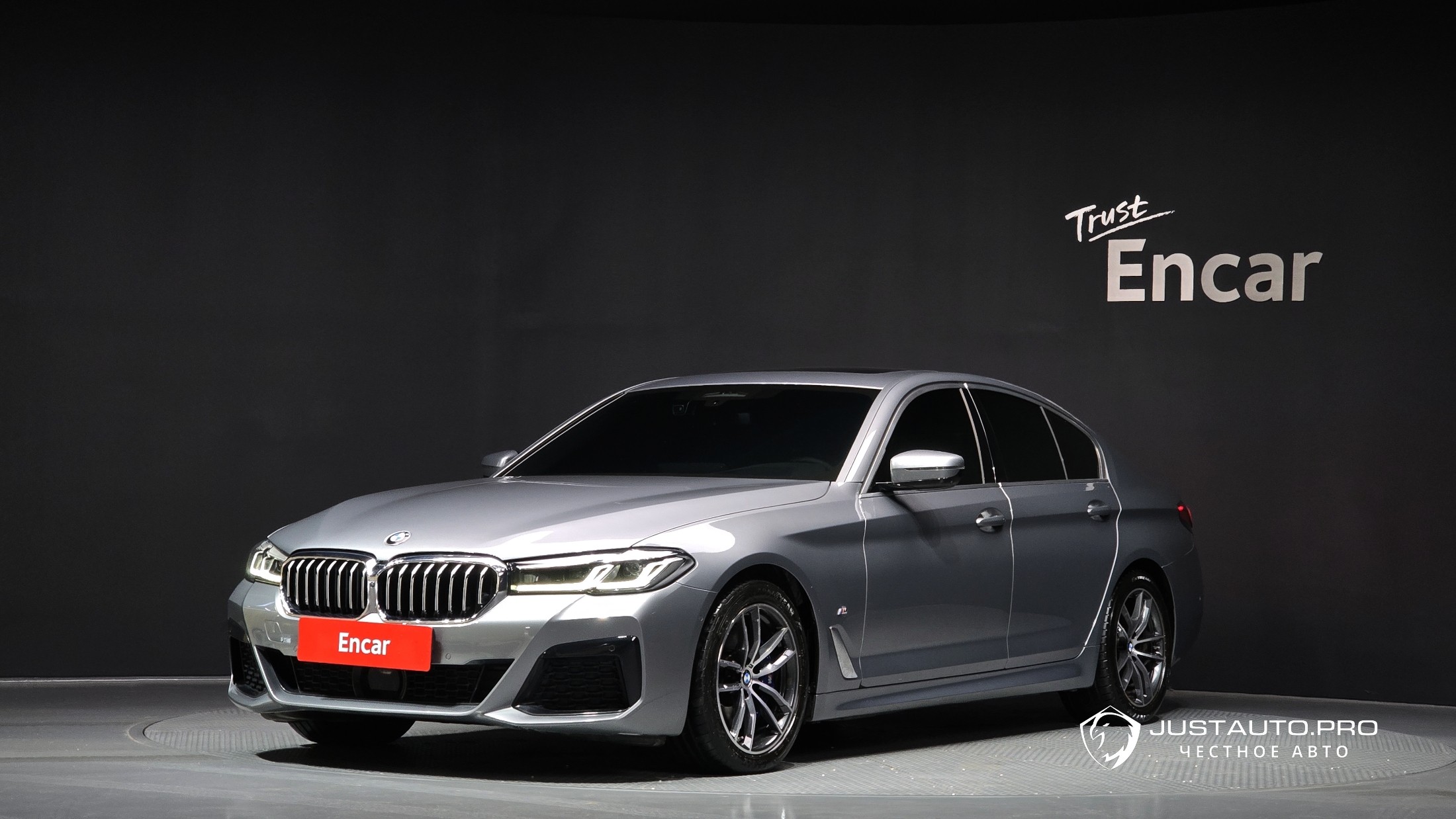 Автомобиль BMW 5-Series