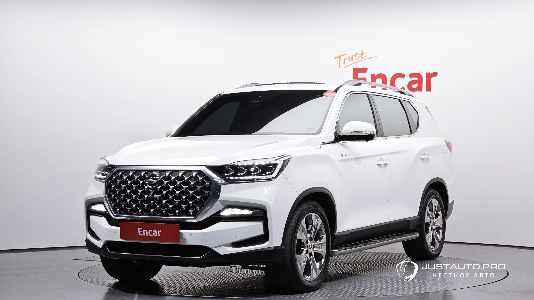 Автомобиль KG_Mobility_Ssangyong Rexton