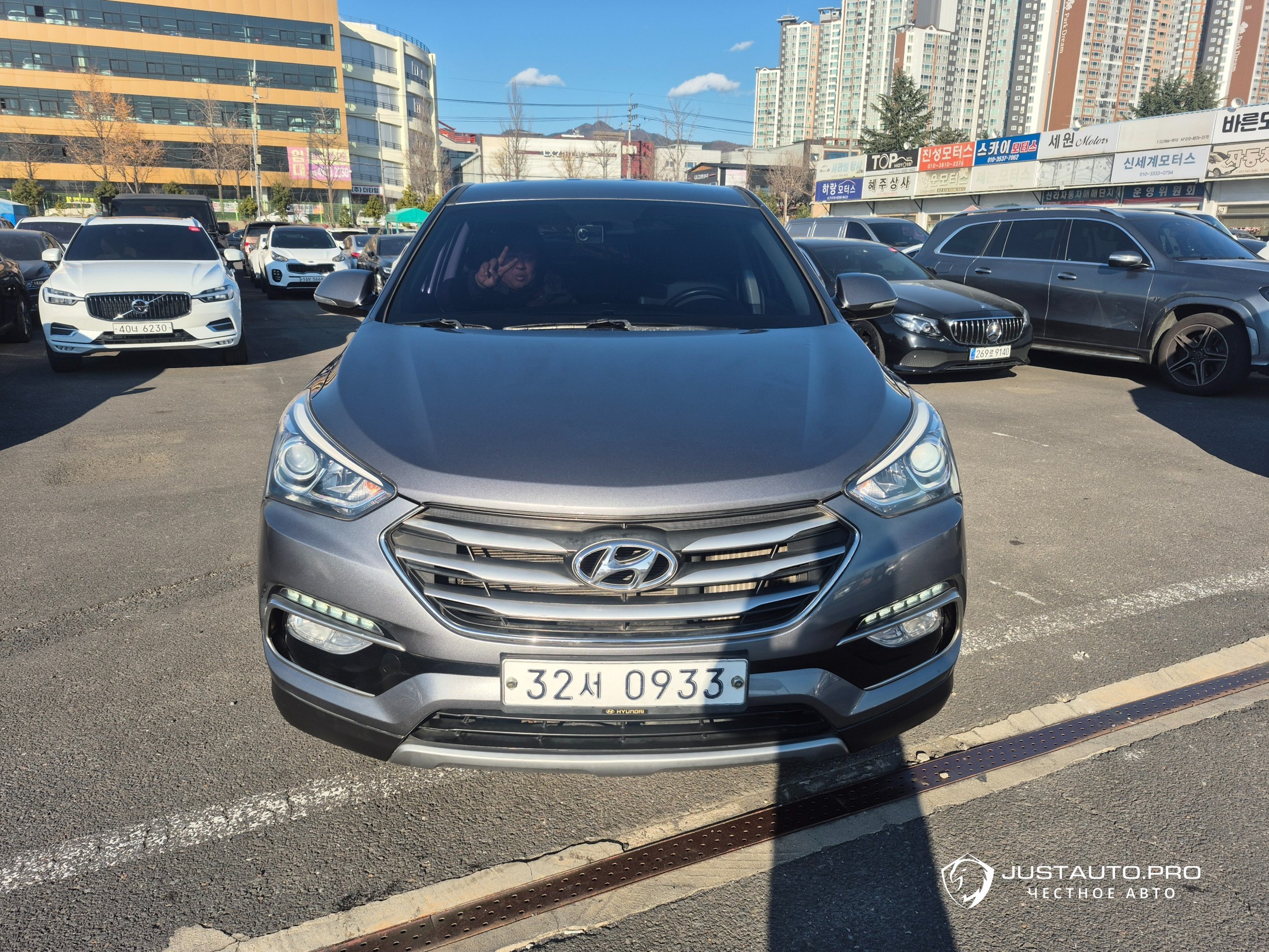 Автомобиль Hyundai Santafe