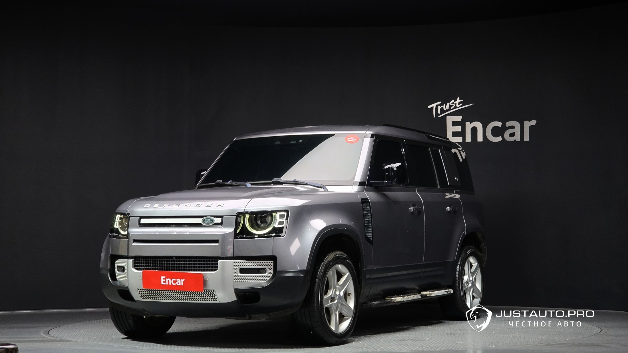 Автомобиль Land Rover Defender