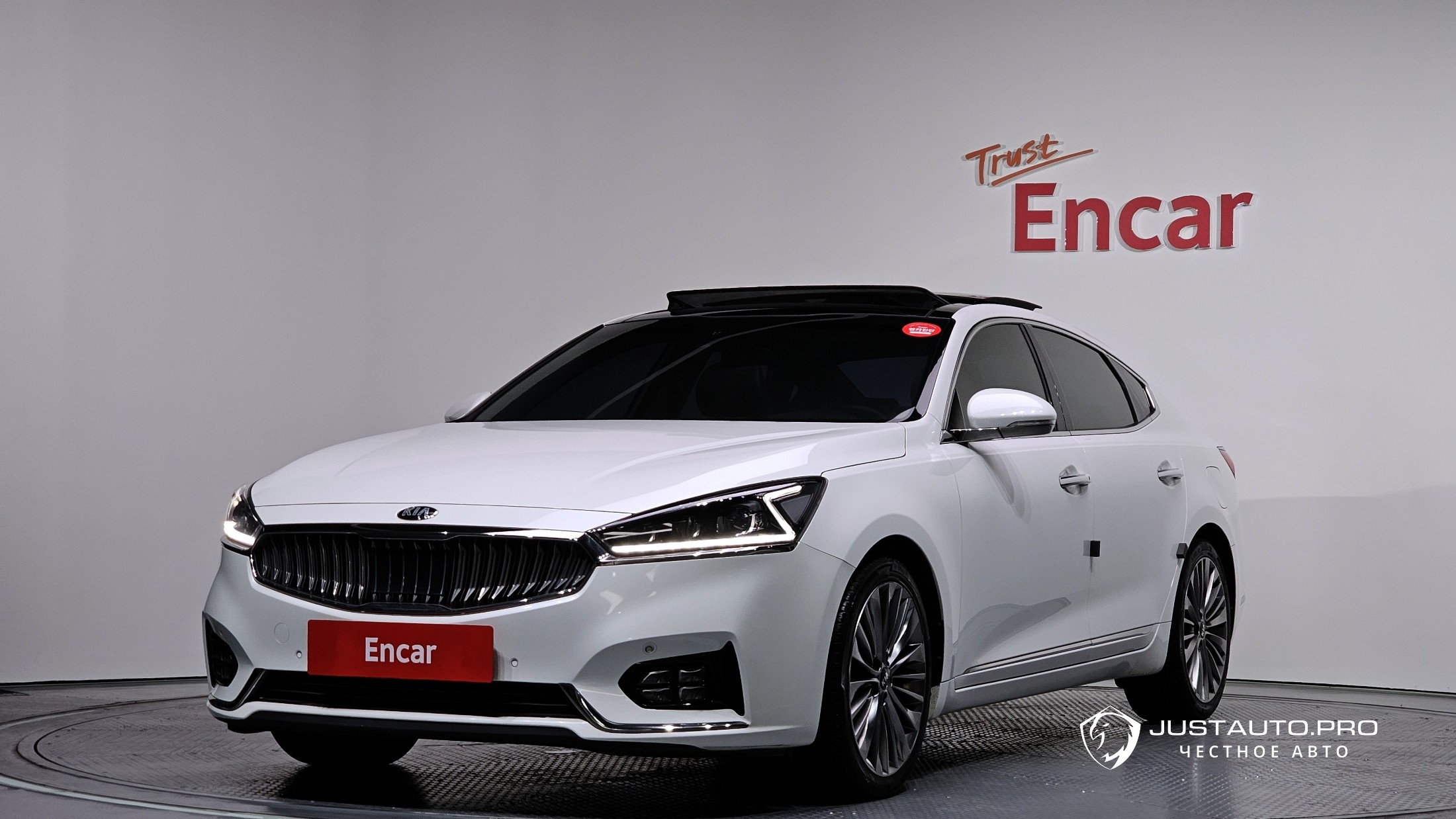 Автомобиль Kia K7