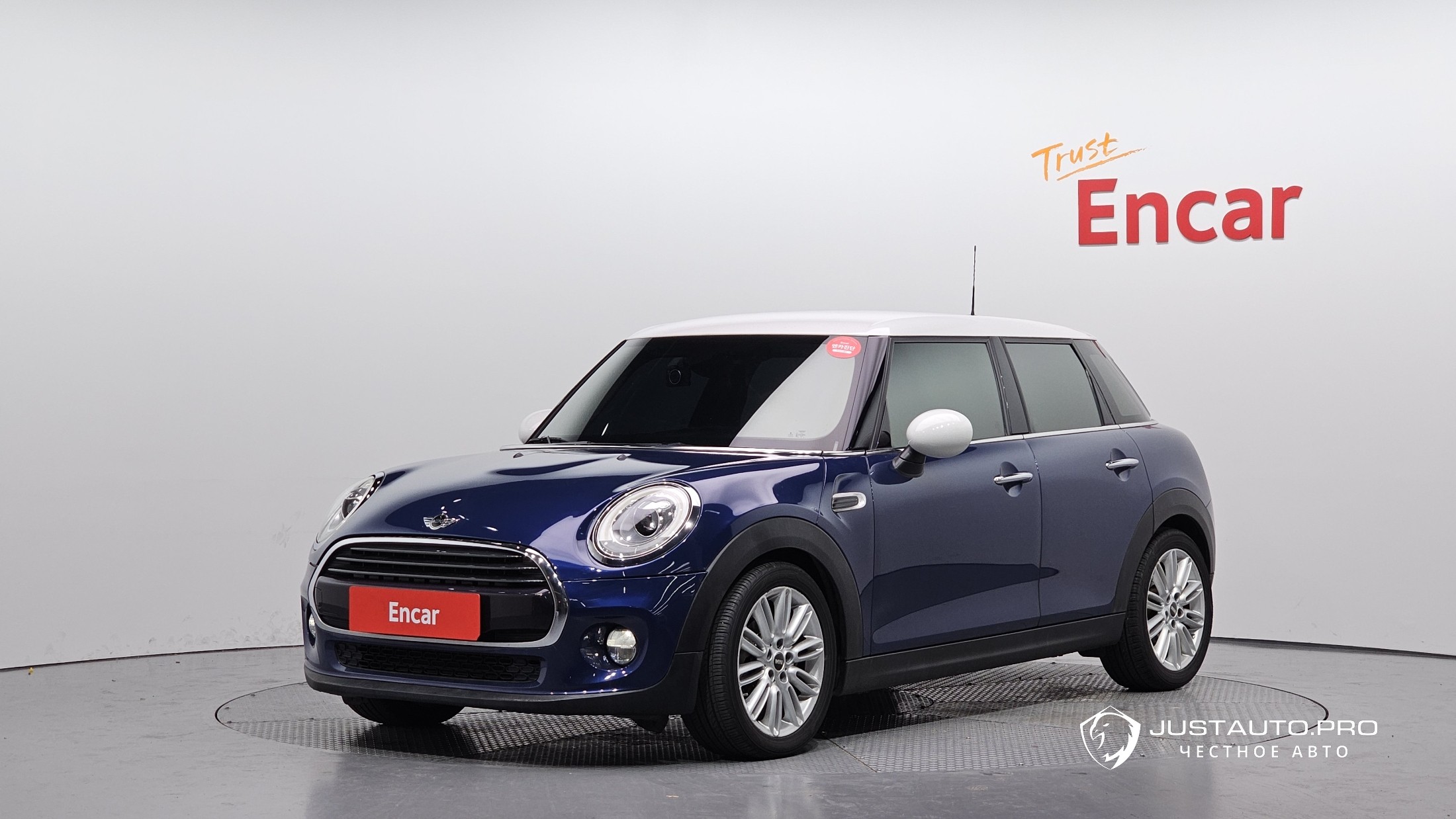 Автомобиль Mini Cooper