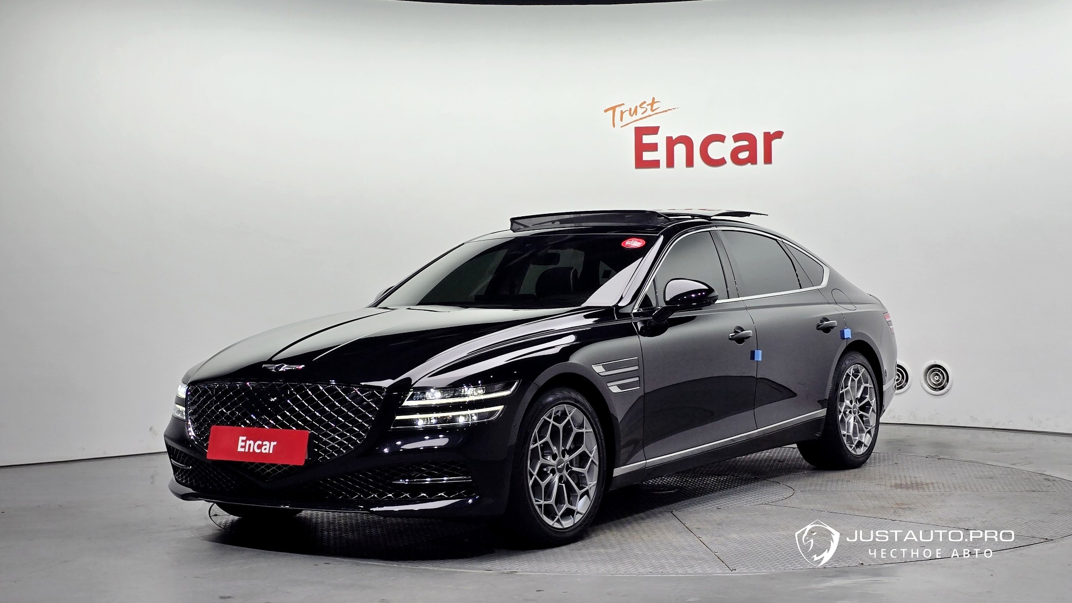 Автомобиль Genesis G80