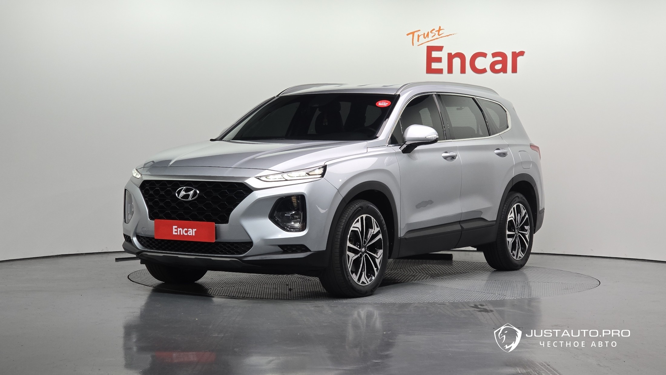 Автомобиль Hyundai Santafe