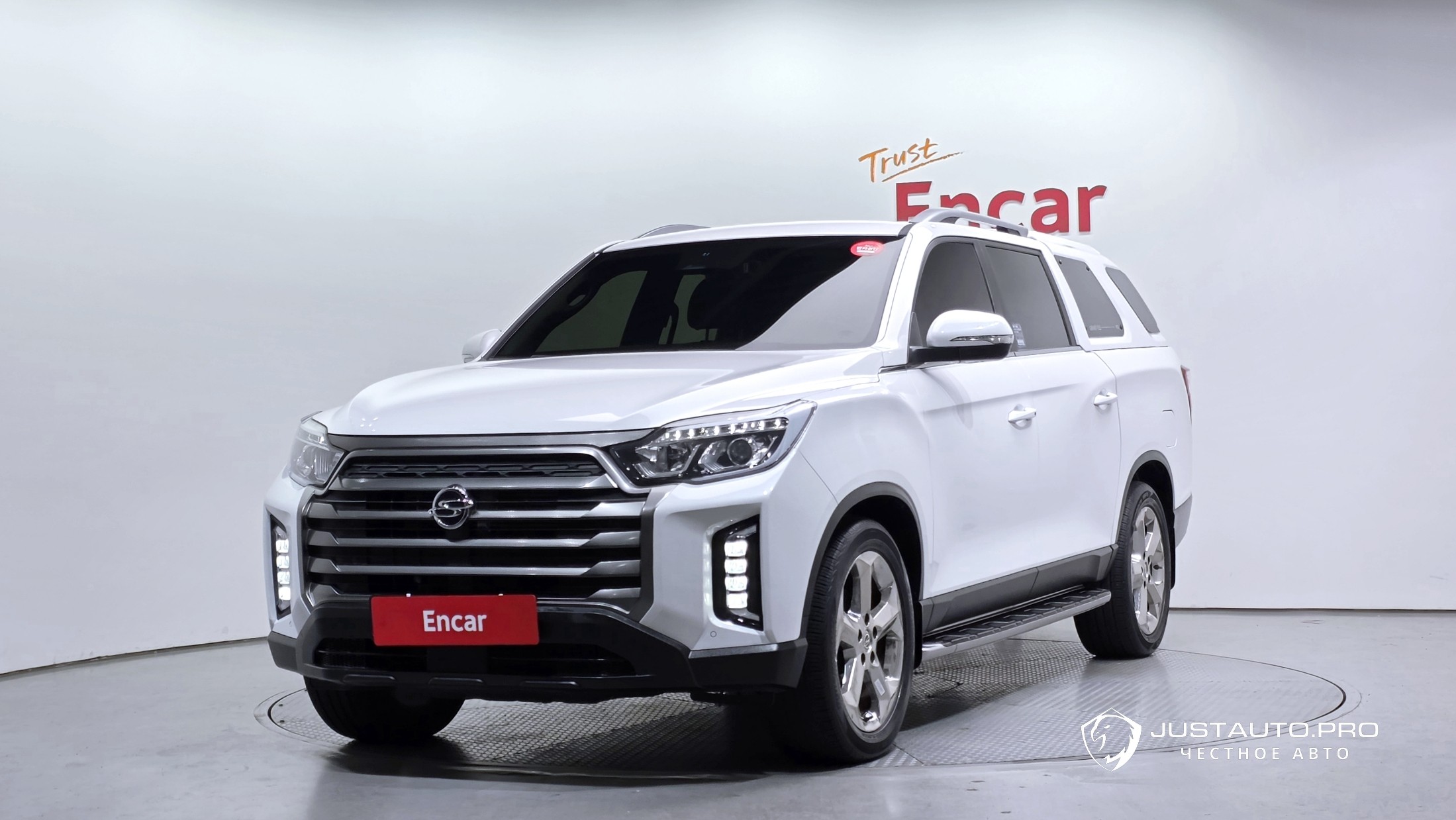 Автомобиль KG_Mobility_Ssangyong Rexton