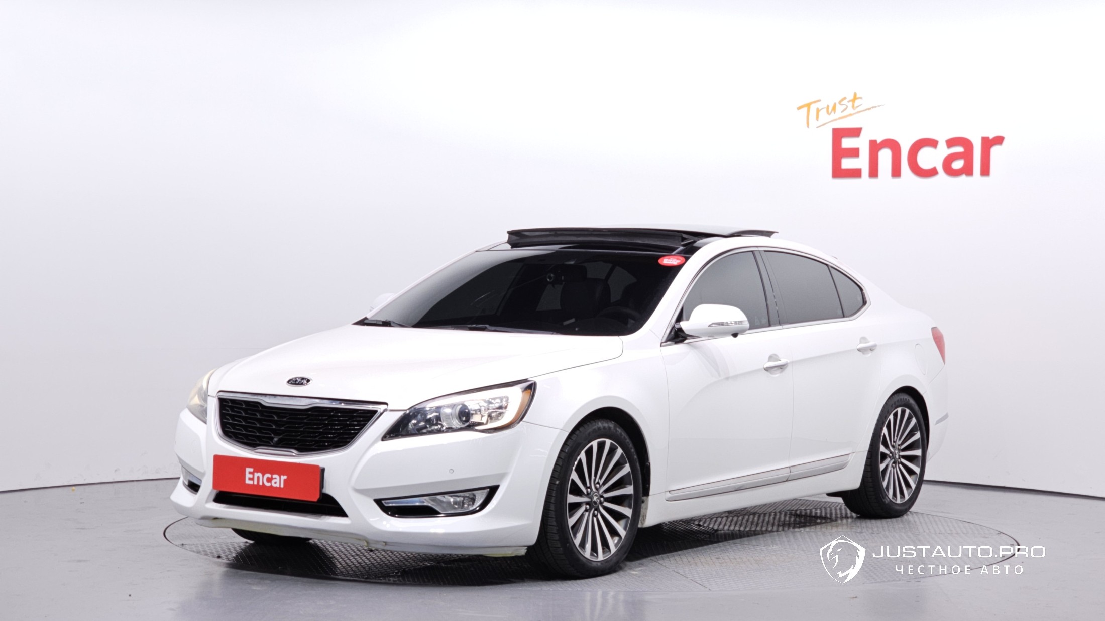 Автомобиль Kia K7