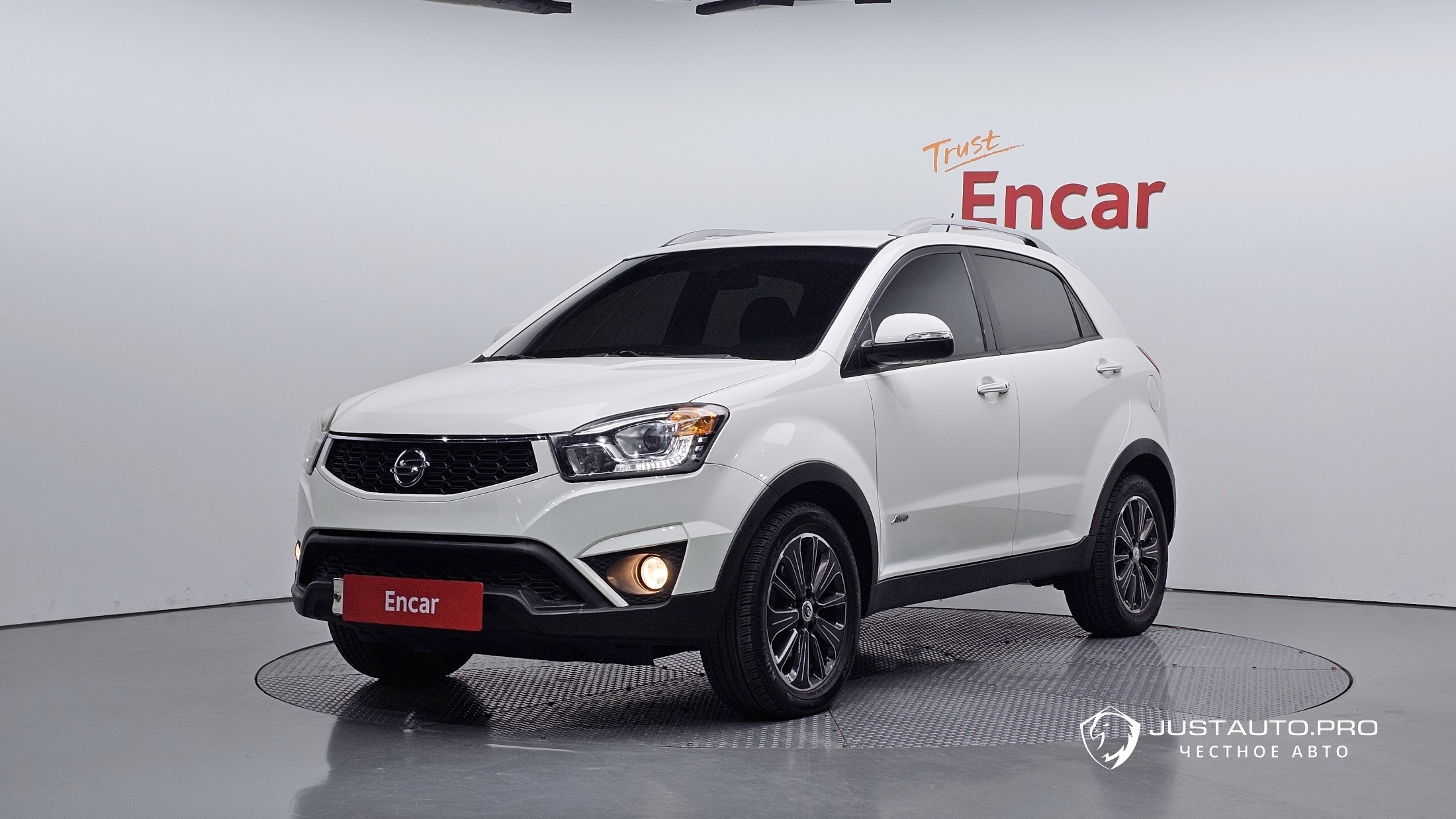 Автомобиль KG_Mobility_Ssangyong KORANDO