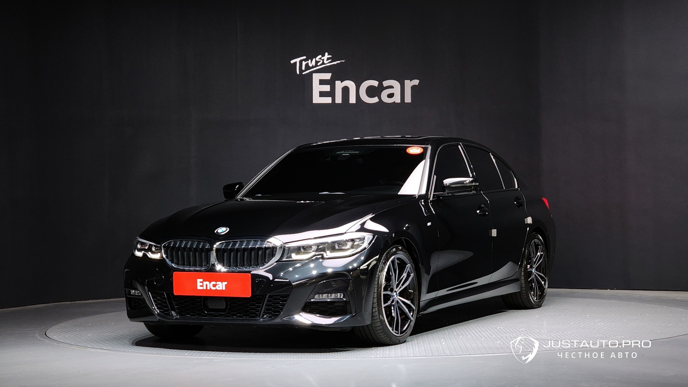 Автомобиль BMW 3-Series