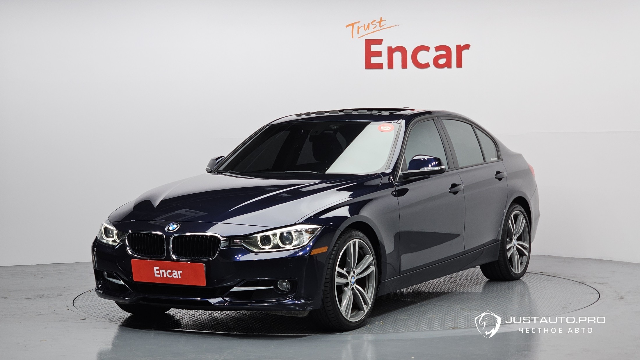 Автомобиль BMW 3-Series