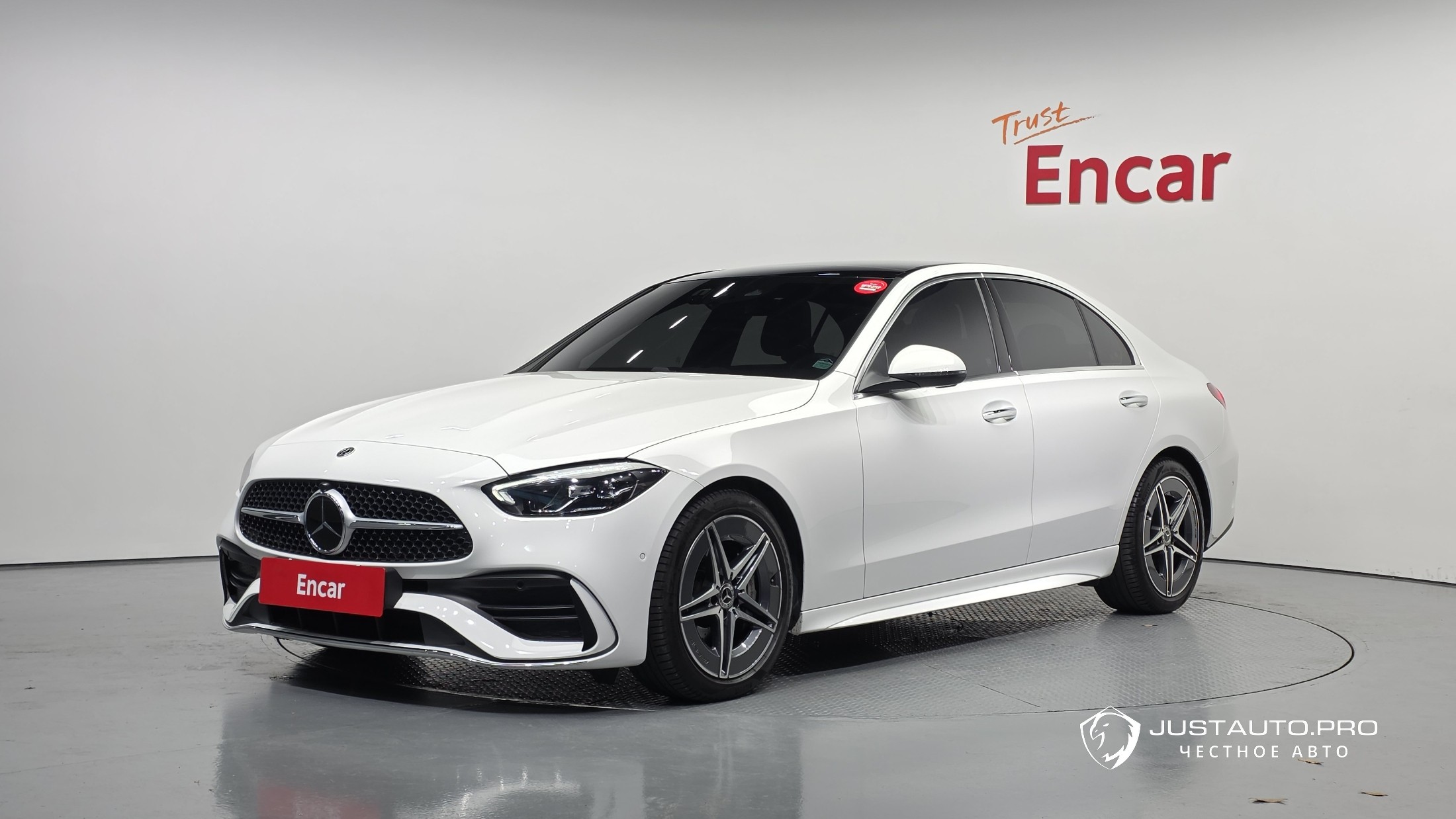 Автомобиль Mercedes-Benz C-Class