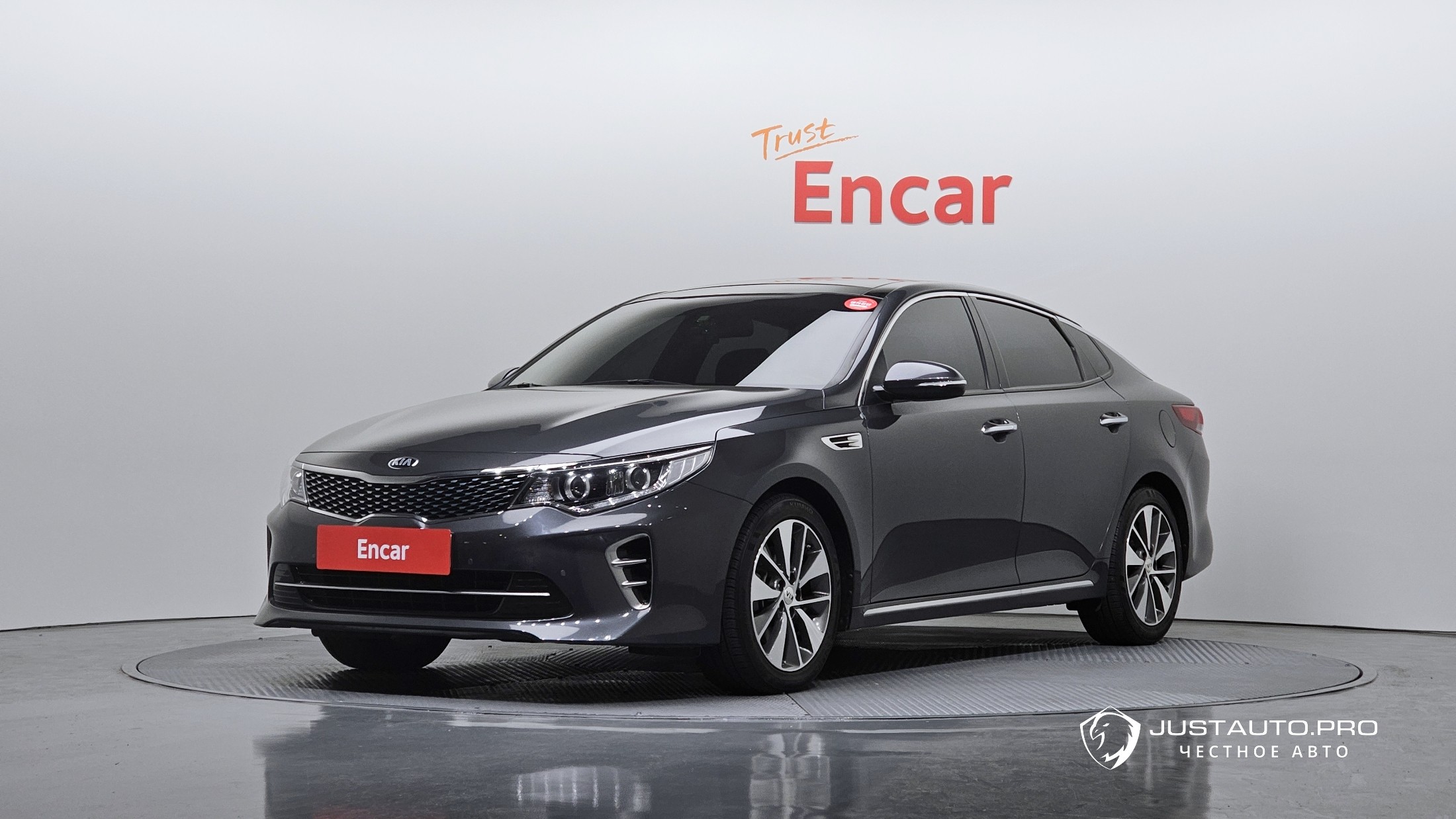 Автомобиль Kia K5