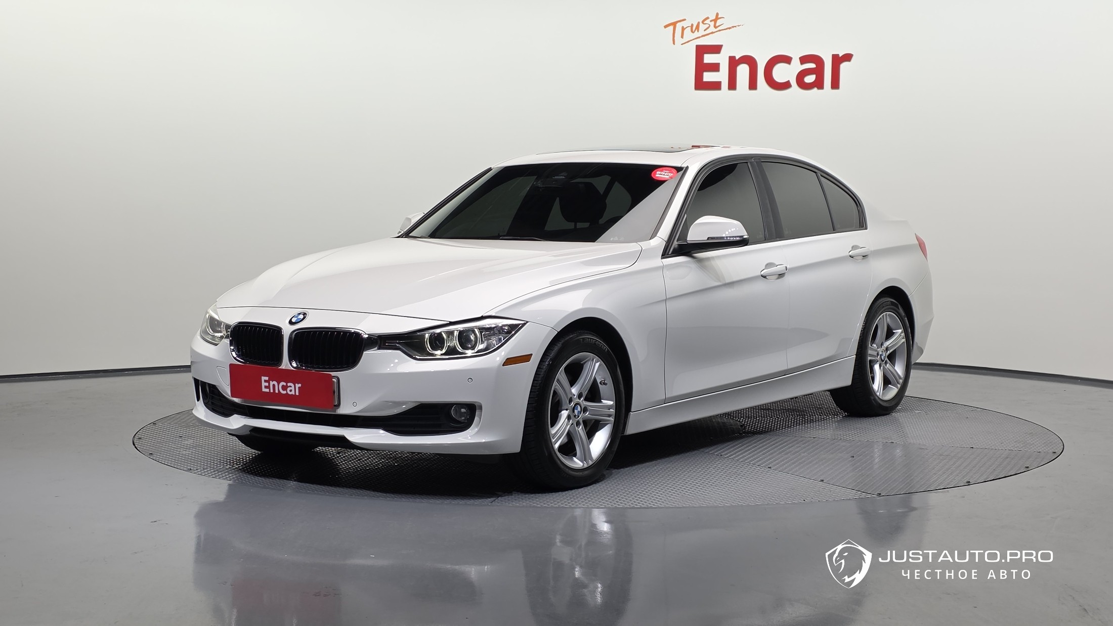 Автомобиль BMW 3-Series