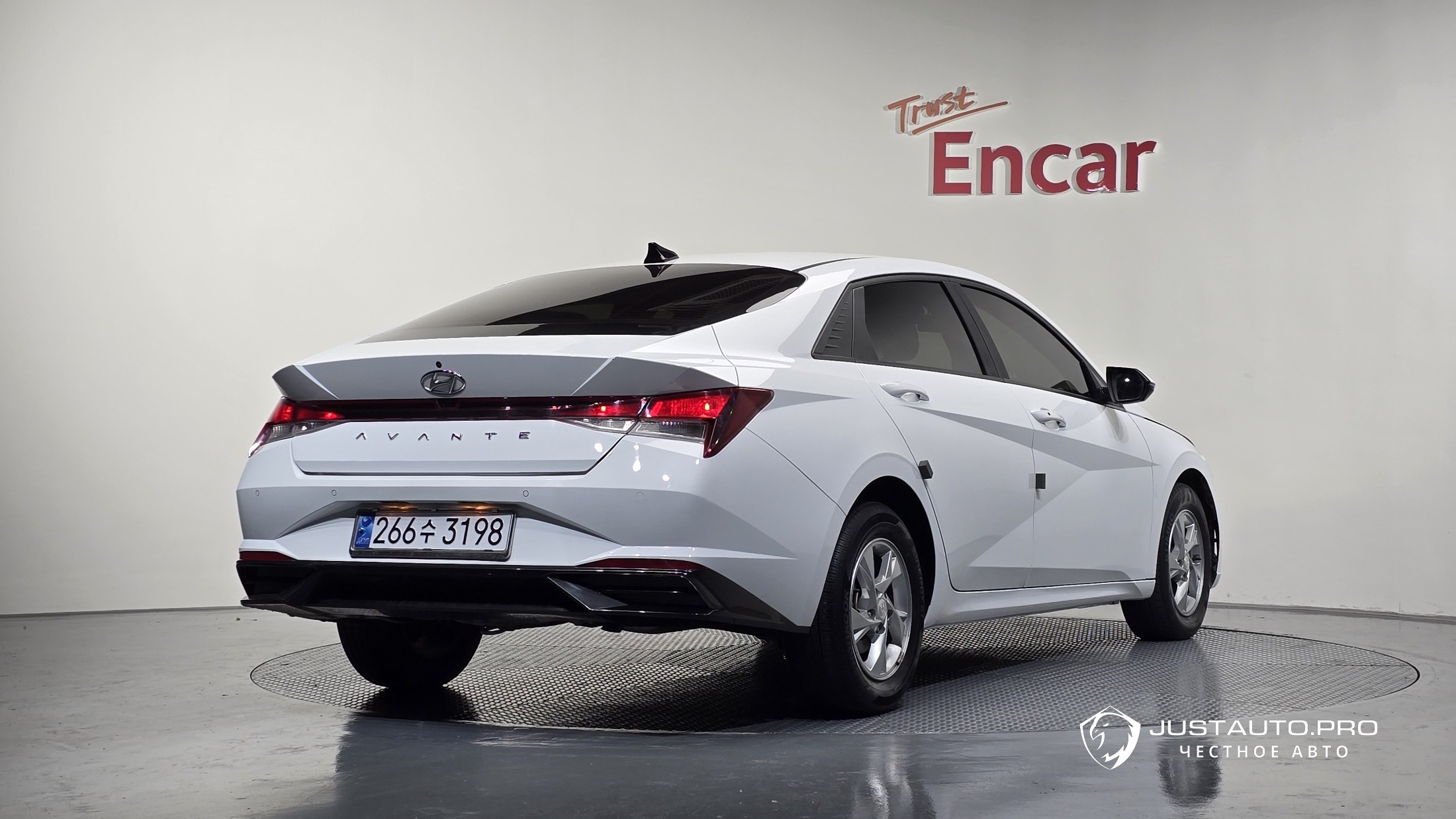 Автомобиль Hyundai AVANTE