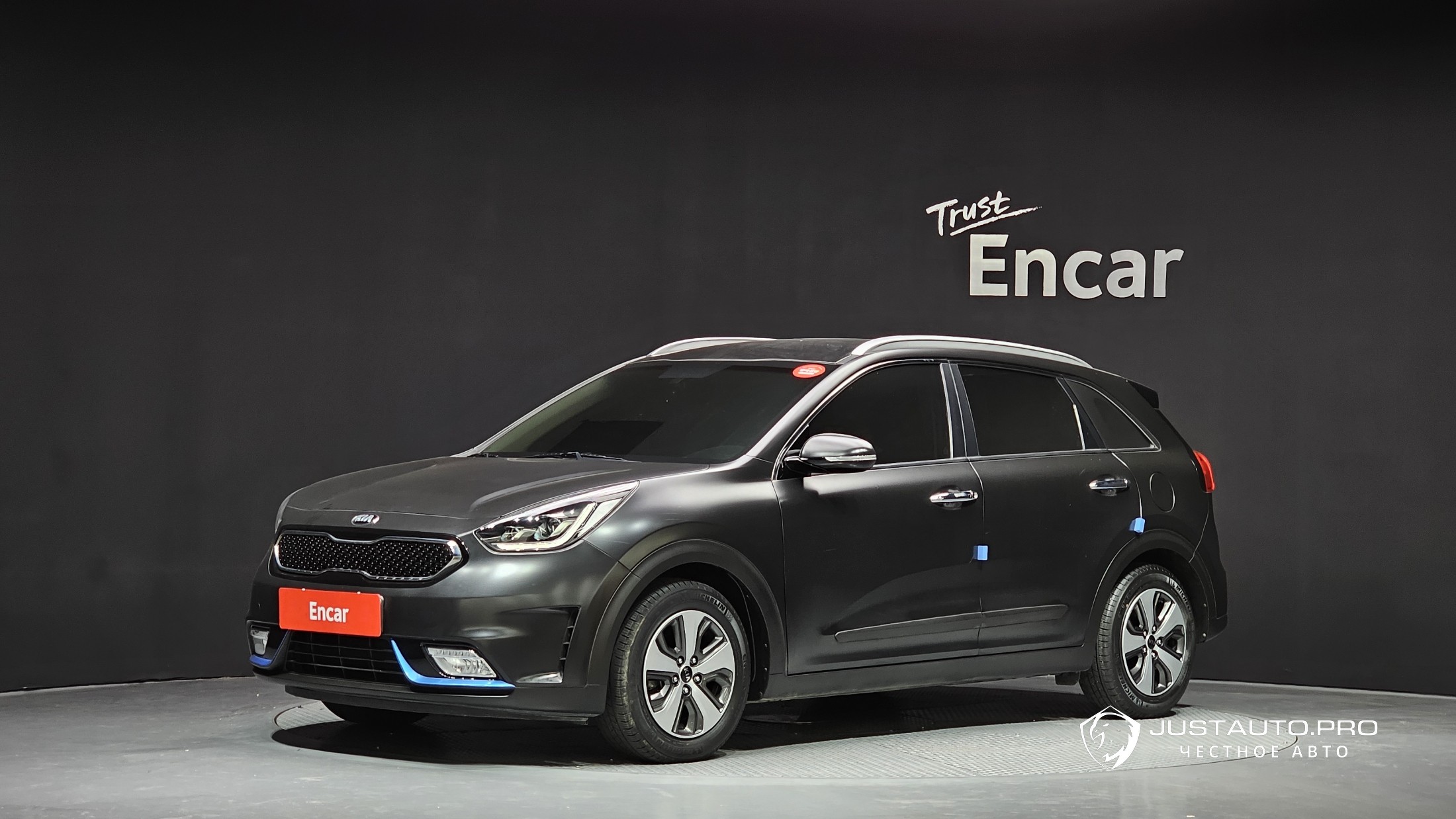 Автомобиль Kia Niro