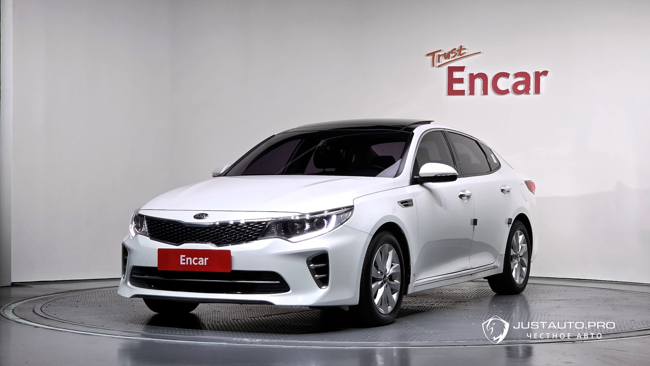 Автомобиль Kia K5