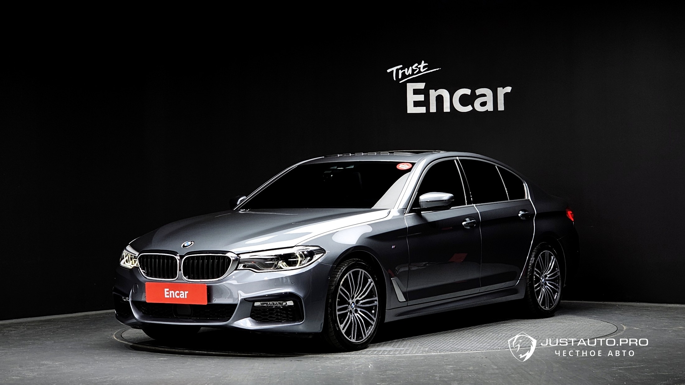 Автомобиль BMW 5-Series